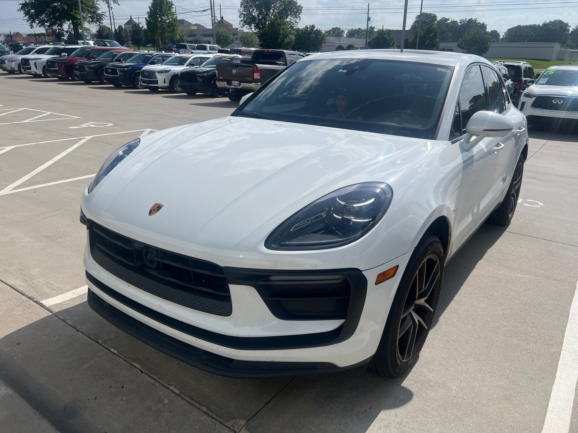 White 2023 Porsche Macan SUV / Crossover All-Wheel Drive 7-Speed Automatic