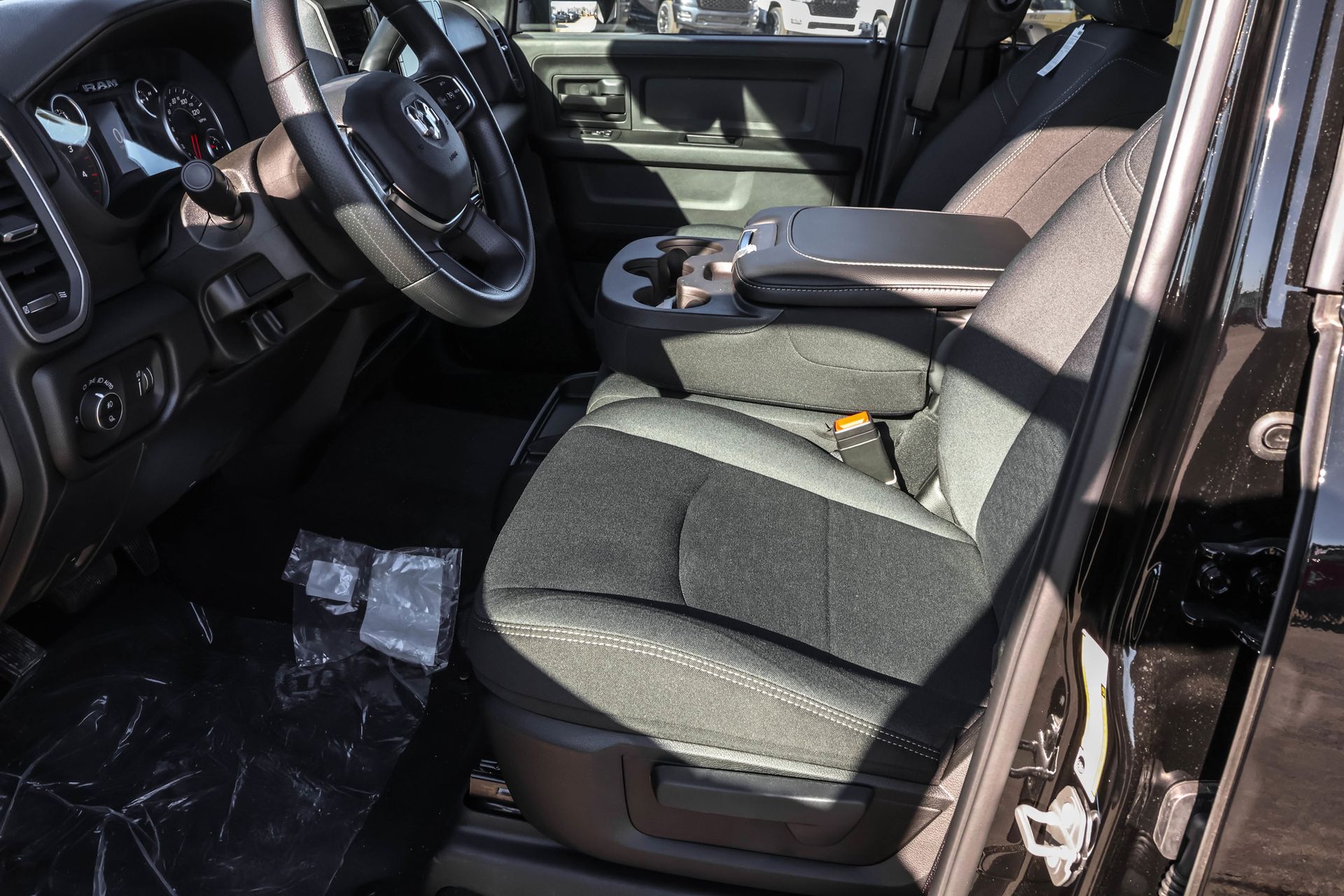 2026 RAM 3500 - Image 4