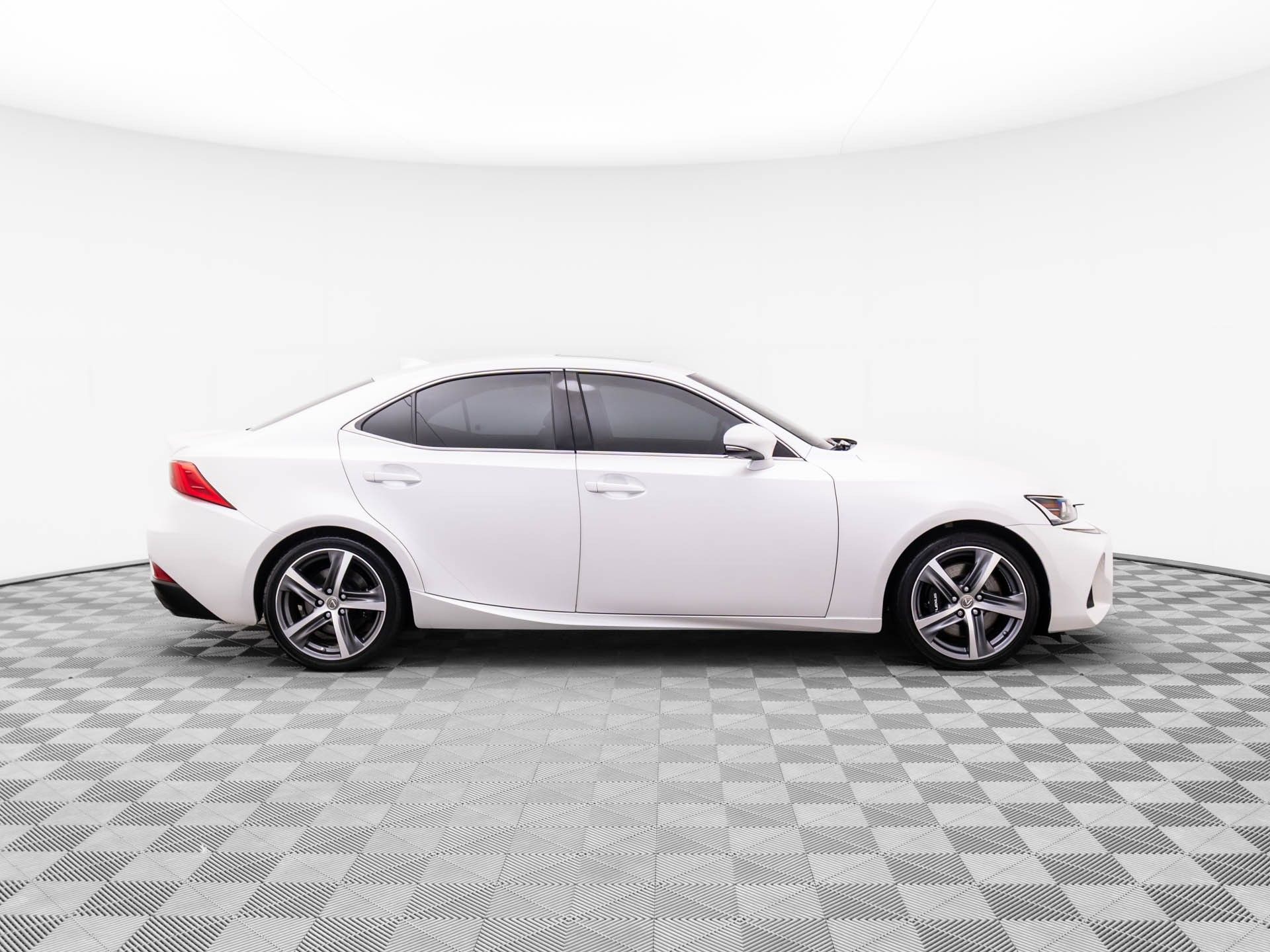 2018 Lexus IS IS photo