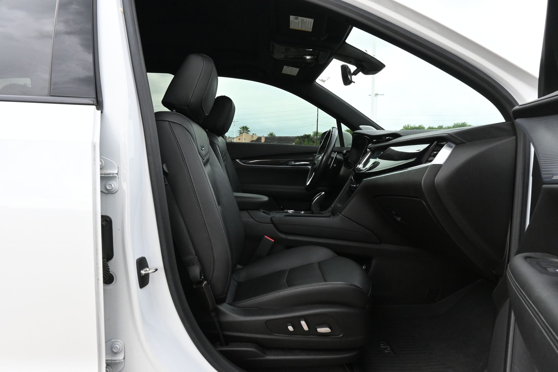 2023 Cadillac XT6 Sport White at Monument Chevrolet