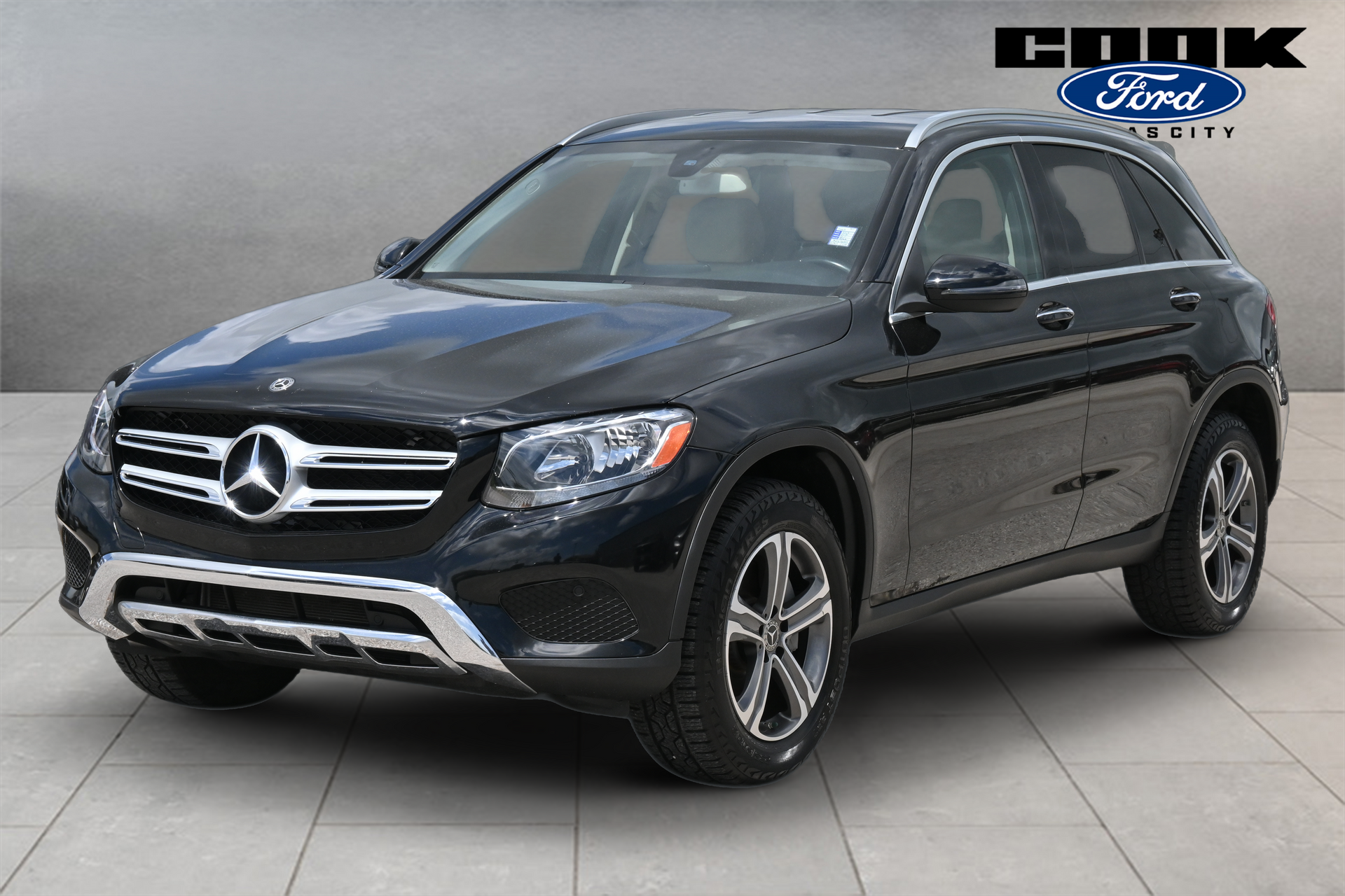 2019 Mercedes-Benz GLC GLC 300 - 0