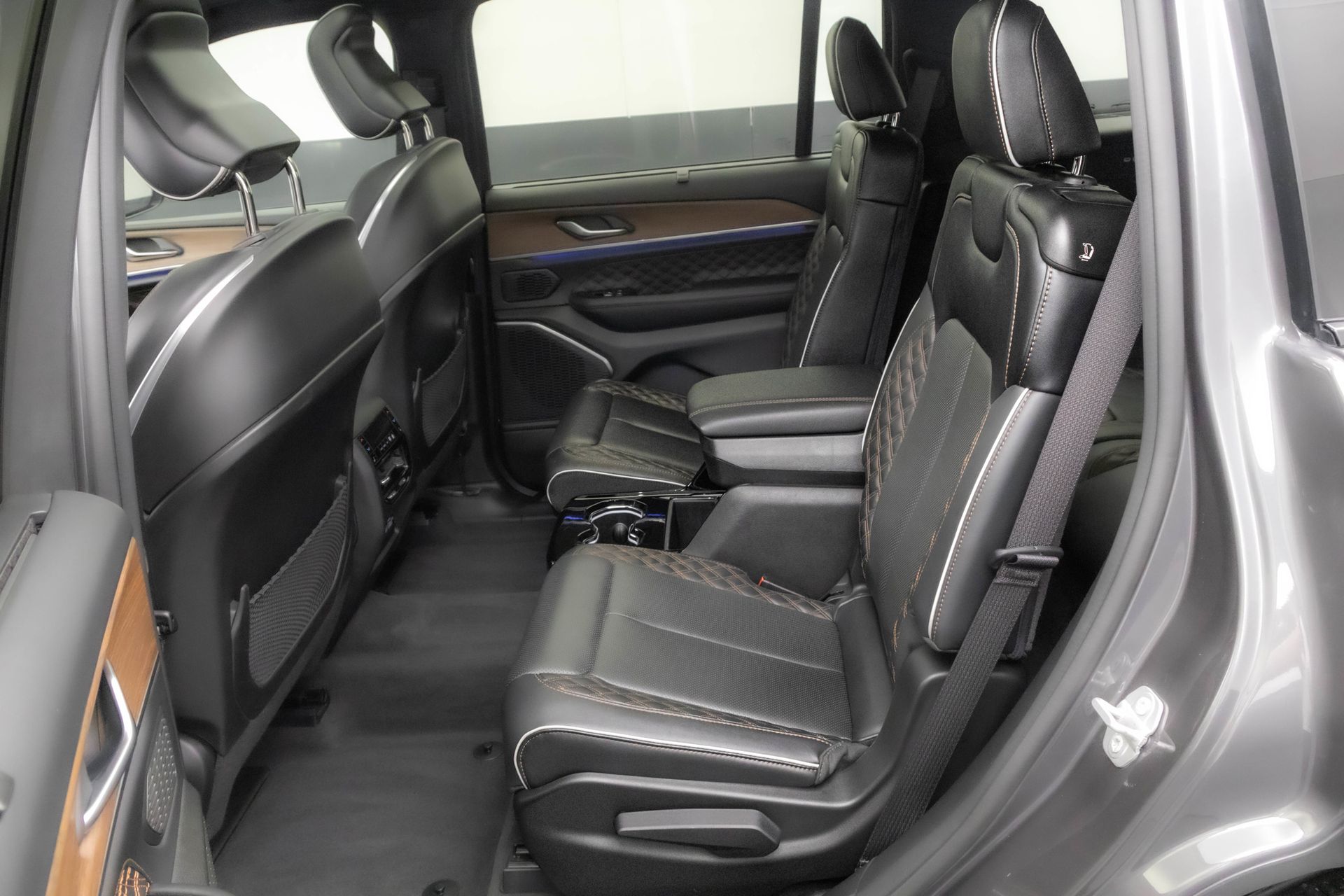 2022 JEEP GRAND CHEROKEE L - Image 31