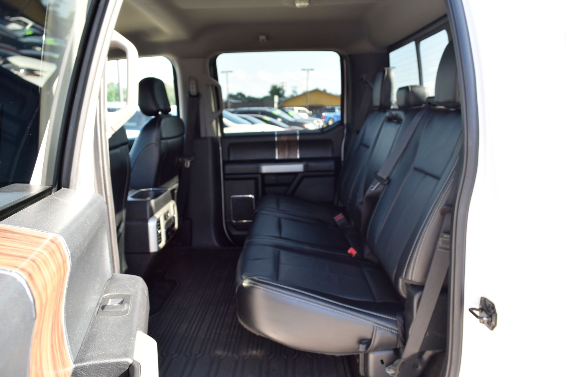2019 Ford F-150 Lariat White at EAG Ford Navasota