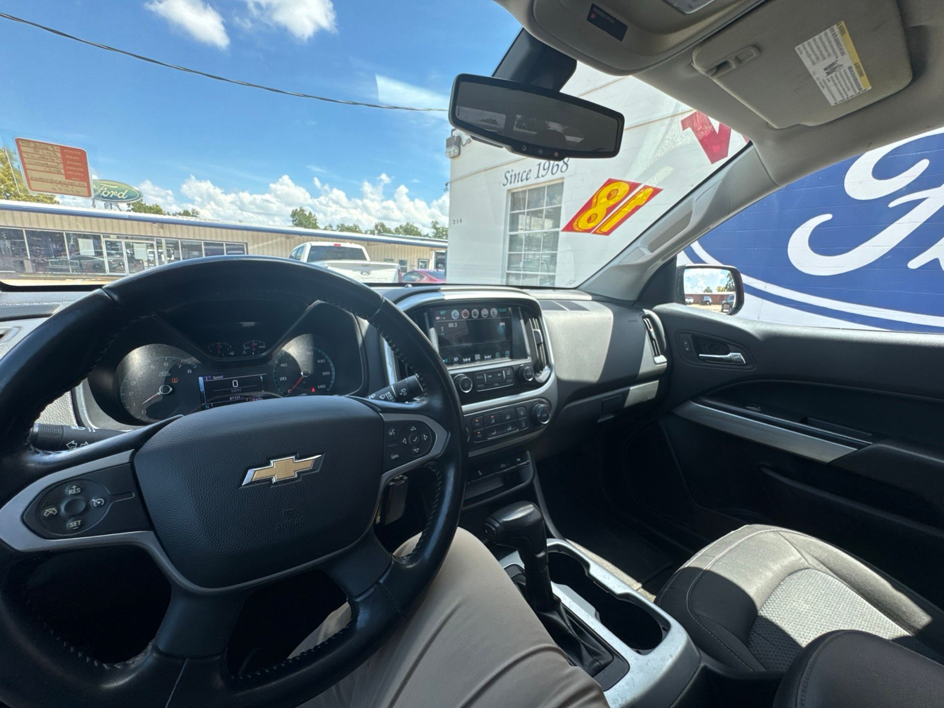 2018 Chevrolet Colorado LT - 10