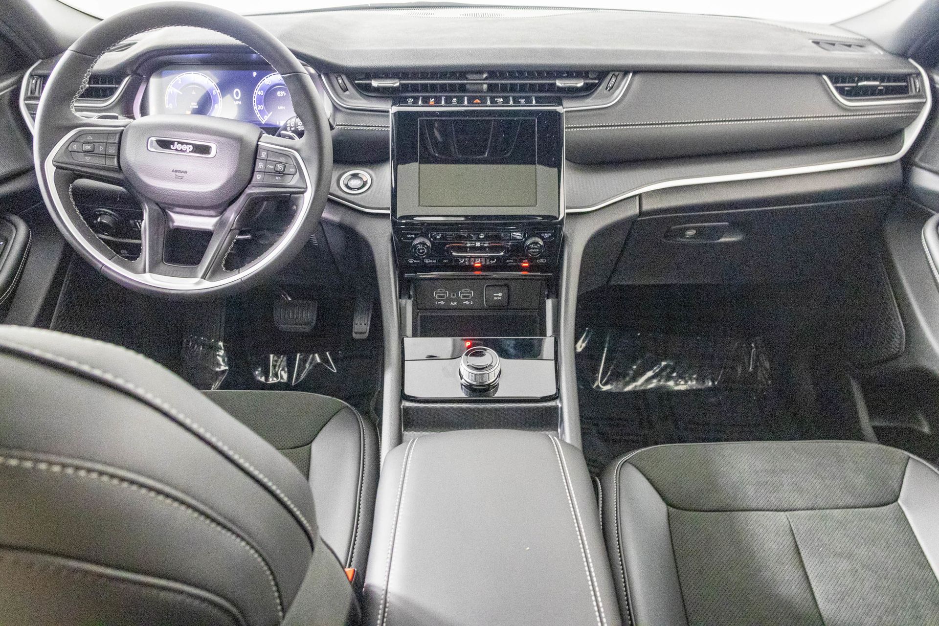 2025 JEEP GRAND CHEROKEE - Image 3