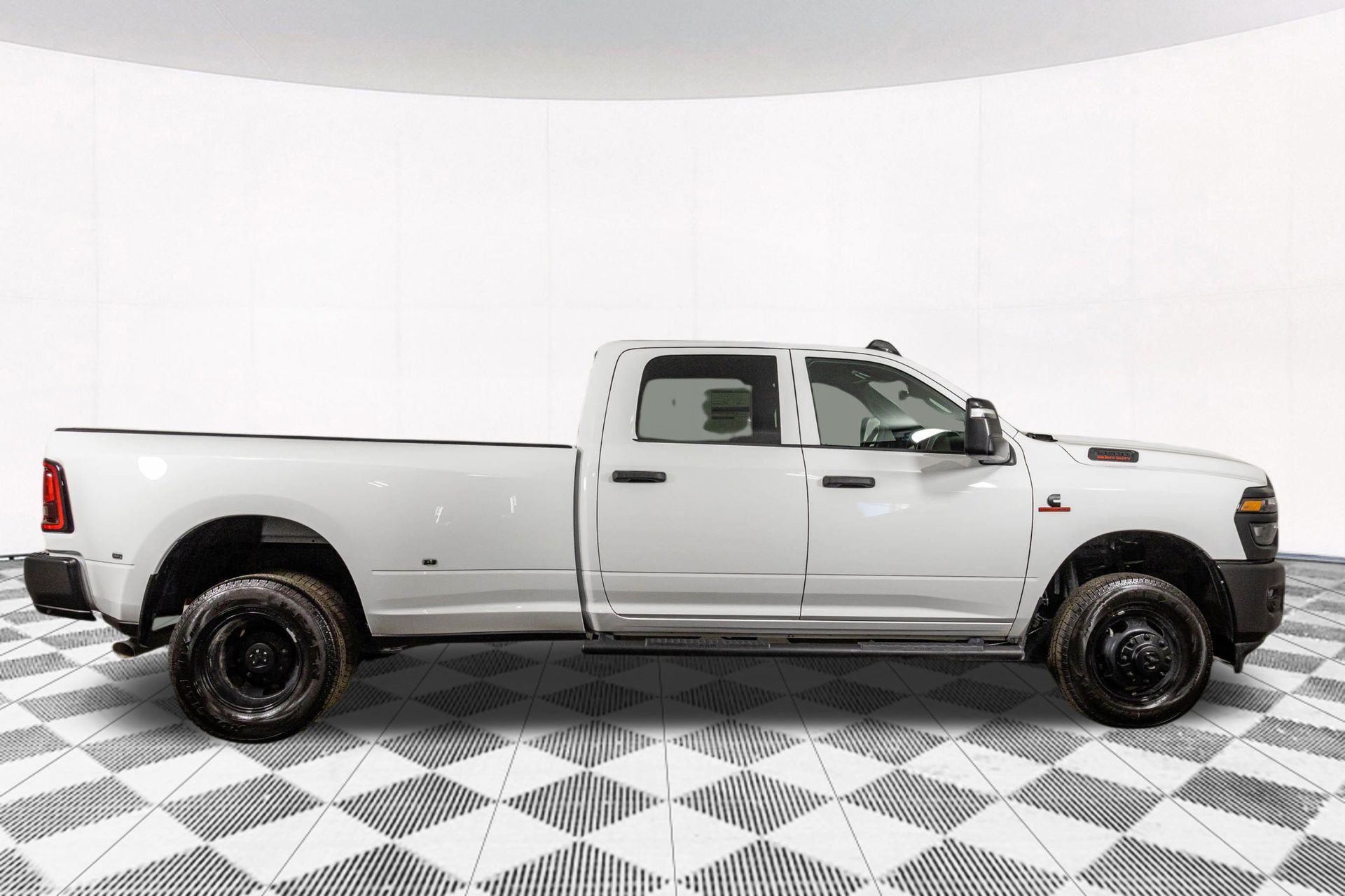 2026 RAM 3500 - Image 6