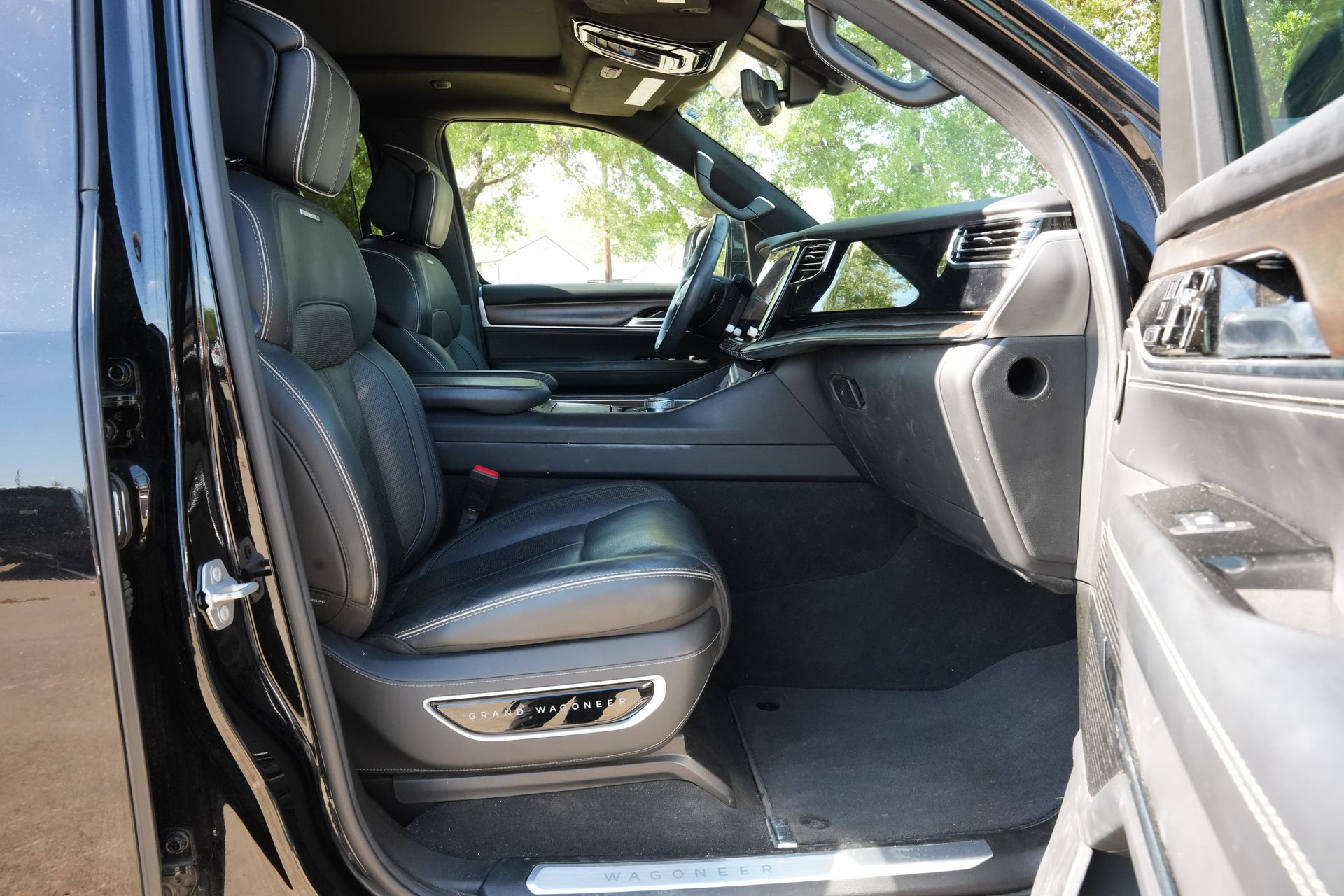 2022 Jeep Grand Wagoneer Series II Black at River Oaks CDJR