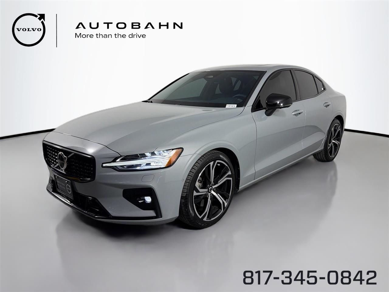 Vapour Gray Metallic 2024 Volvo S60 Sedan Front-Wheel Drive Automatic