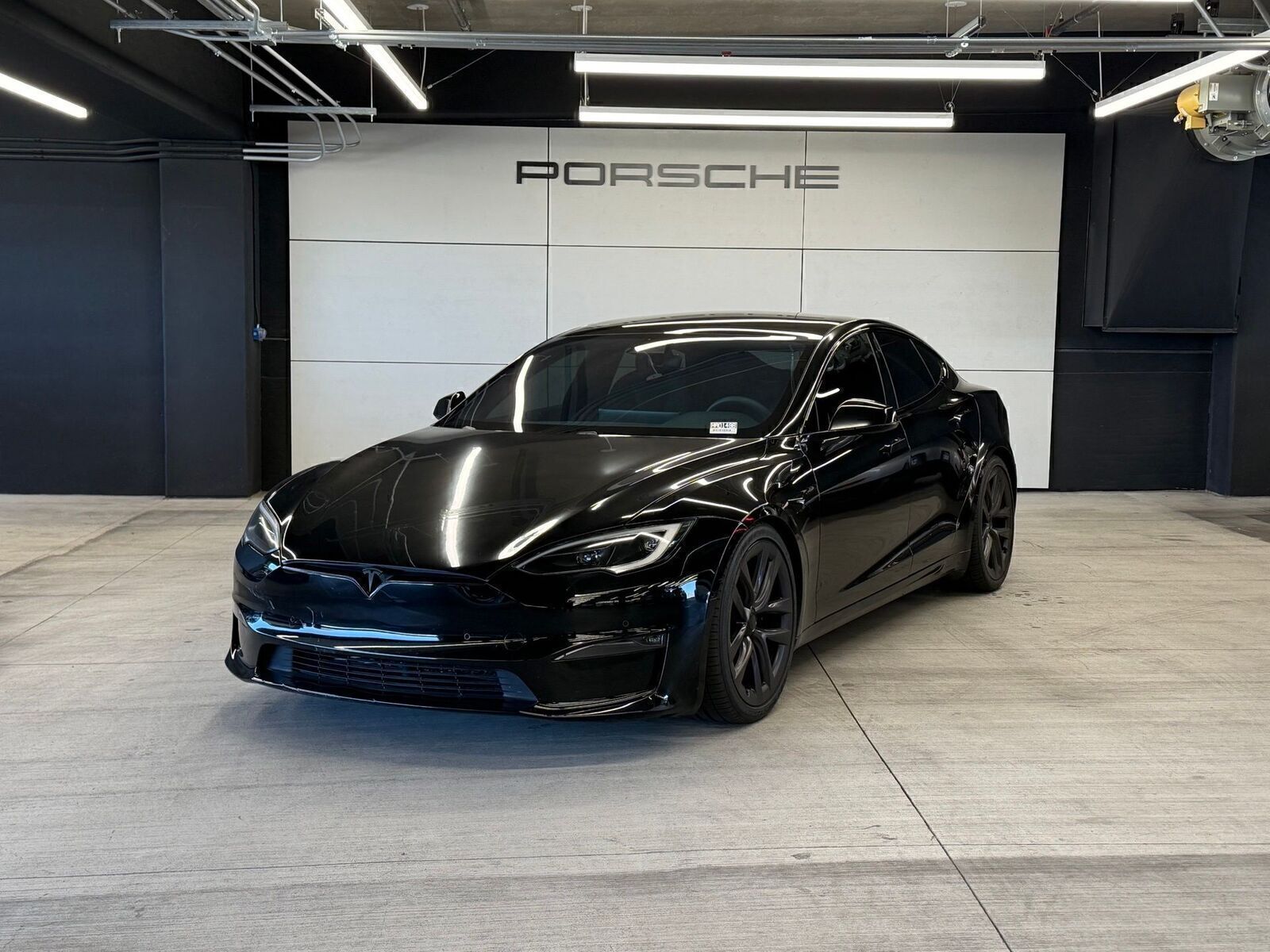 Solid Black 2022 Tesla Model S Sedan All-Wheel Drive 1-Speed Automatic