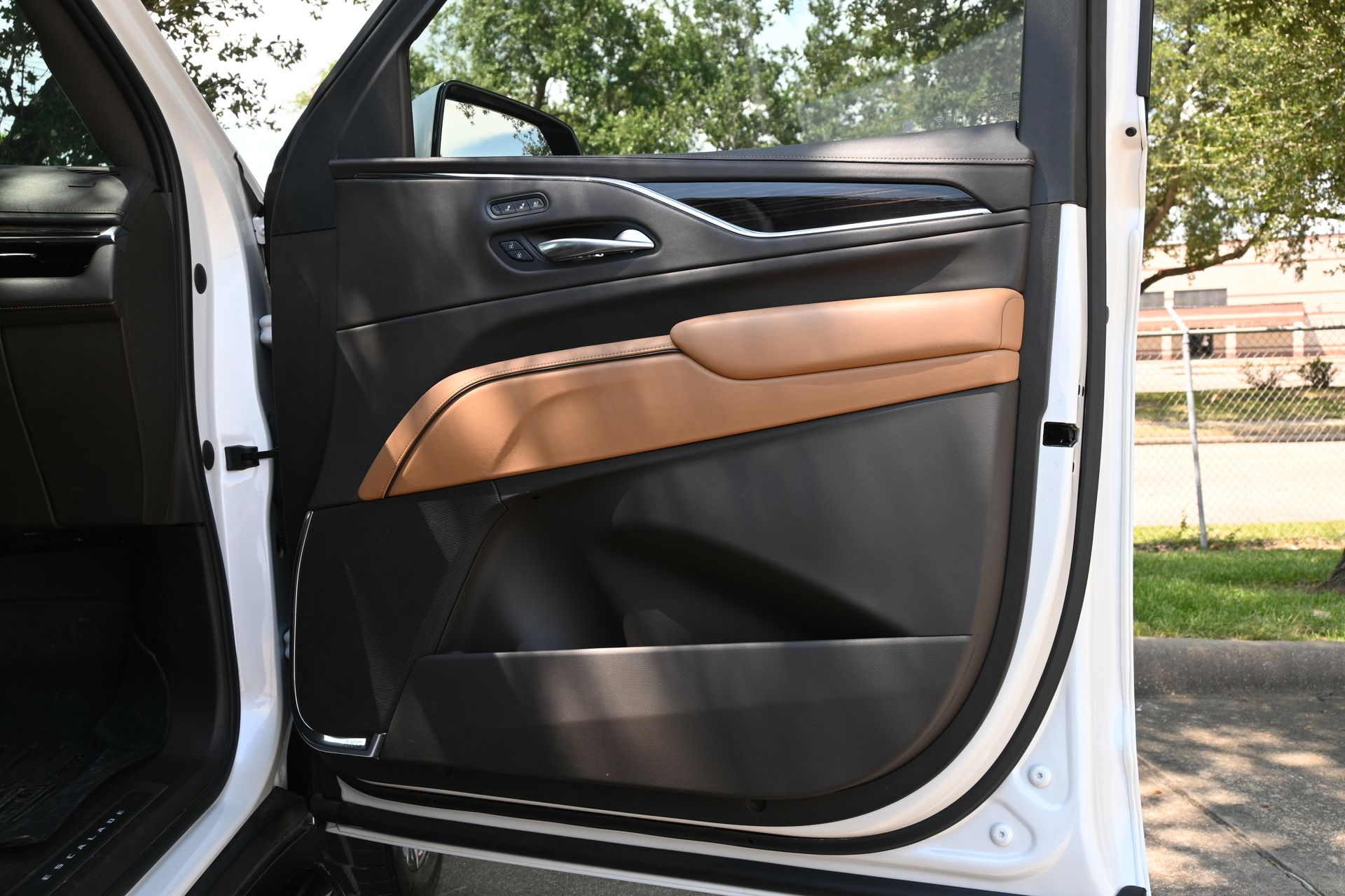 2021 Cadillac Escalade ESV Sport White at Shottenkirk Kia Fort Bend