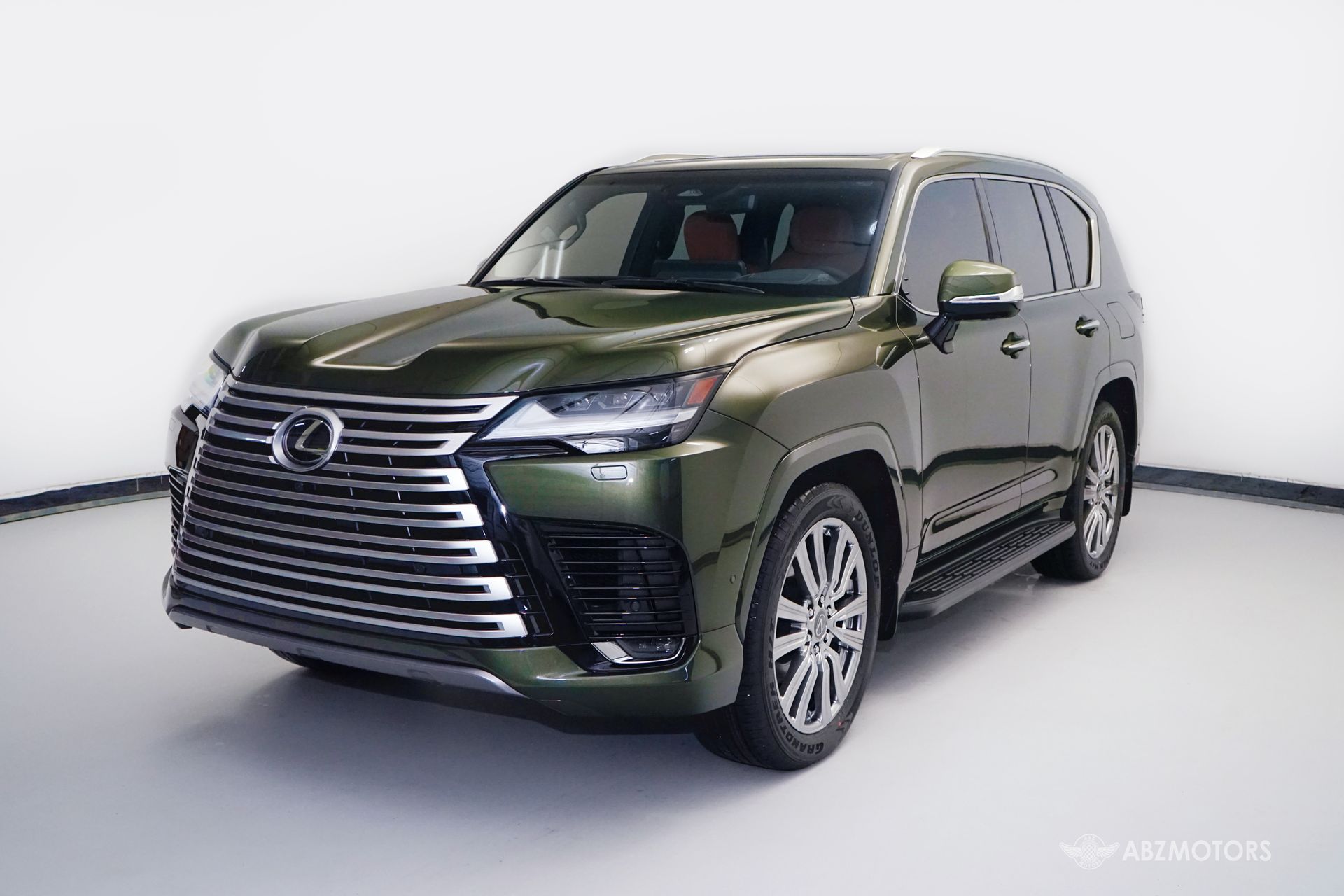 View vehicle photo 2