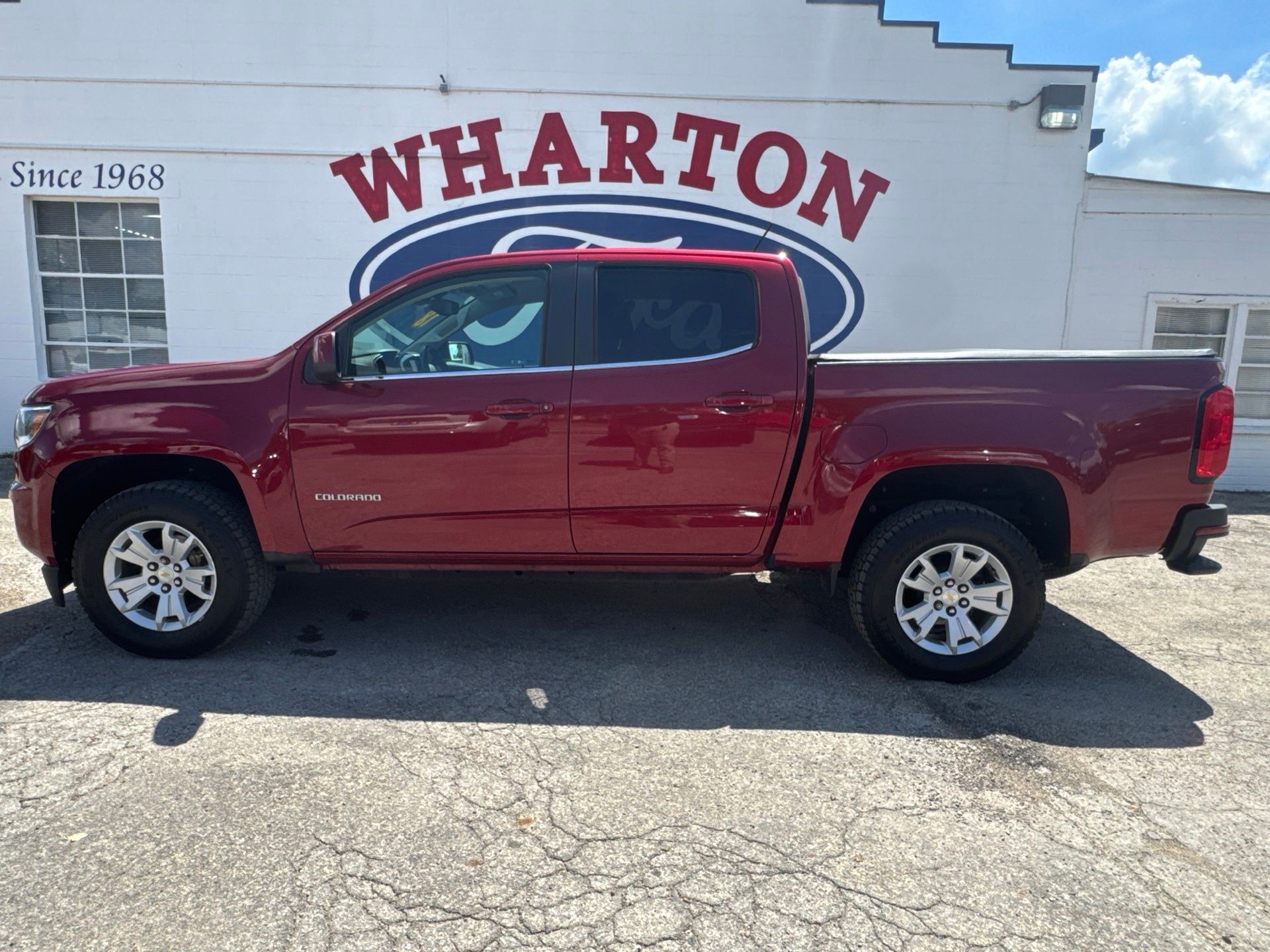 2018 Chevrolet Colorado LT - 2