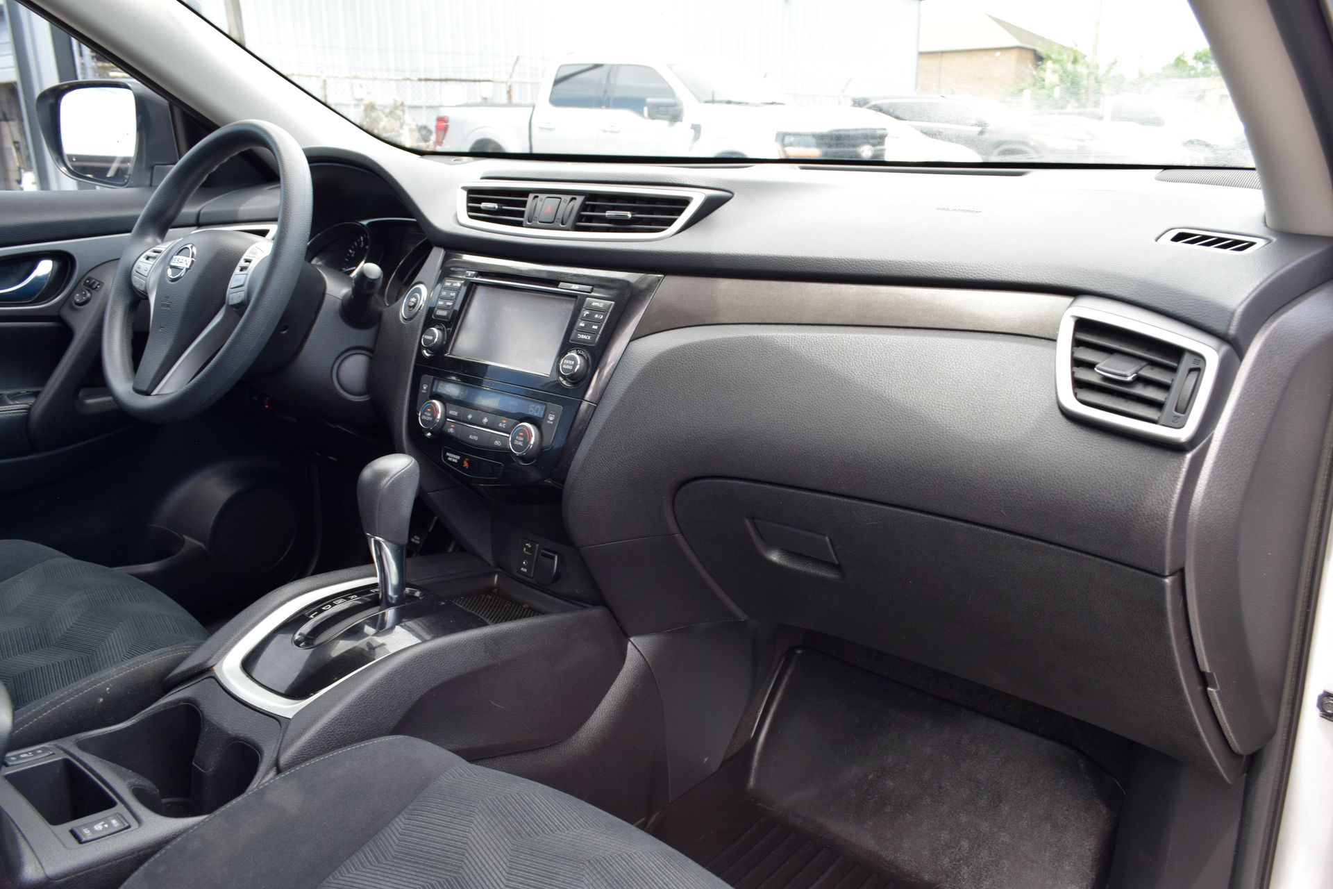 2016 Nissan Rogue SV Silver at Ultimate Motorsports