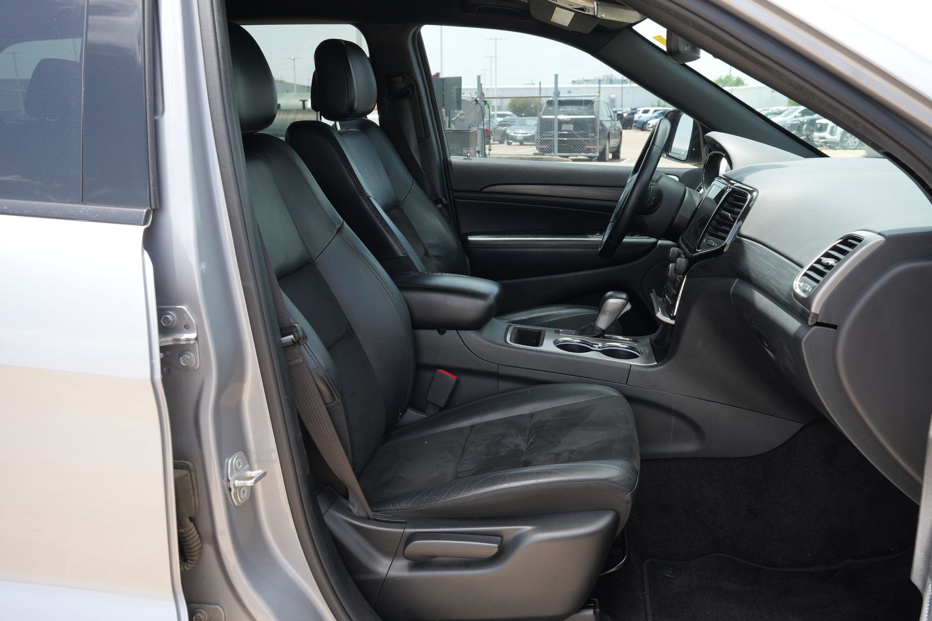 2019 Jeep Grand Cherokee Altitude Silver at AutoSavvy Houston Southwest