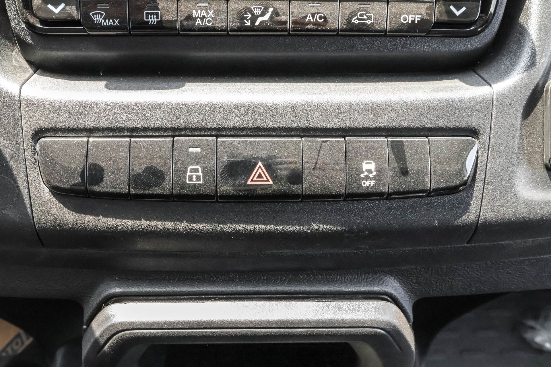 2025 RAM PROMASTER 2500 - Image 20