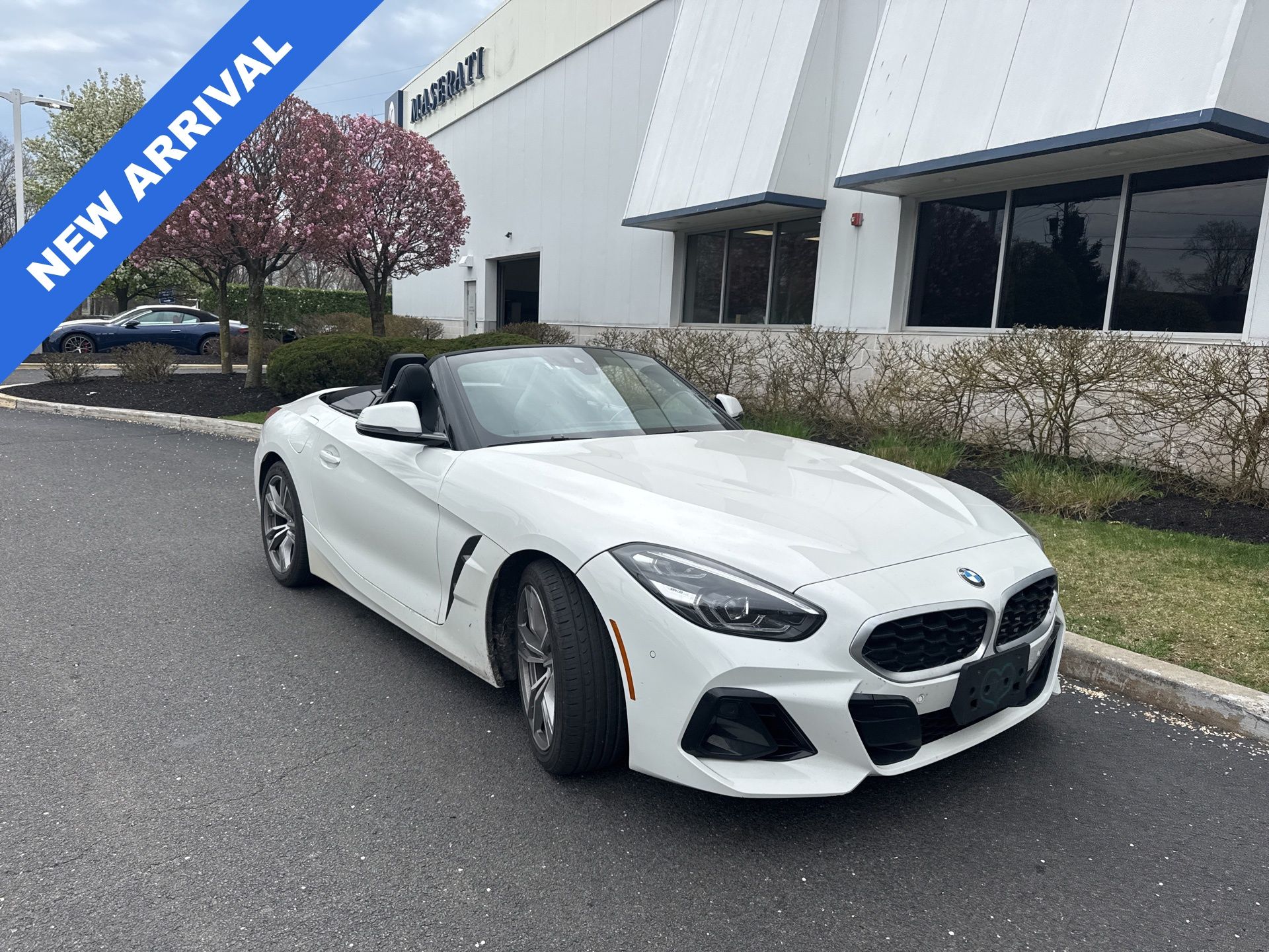 Alpine White 2025 BMW Z4 sDrive30i RWD Convertible Rear-Wheel Drive 8-Speed Automatic
