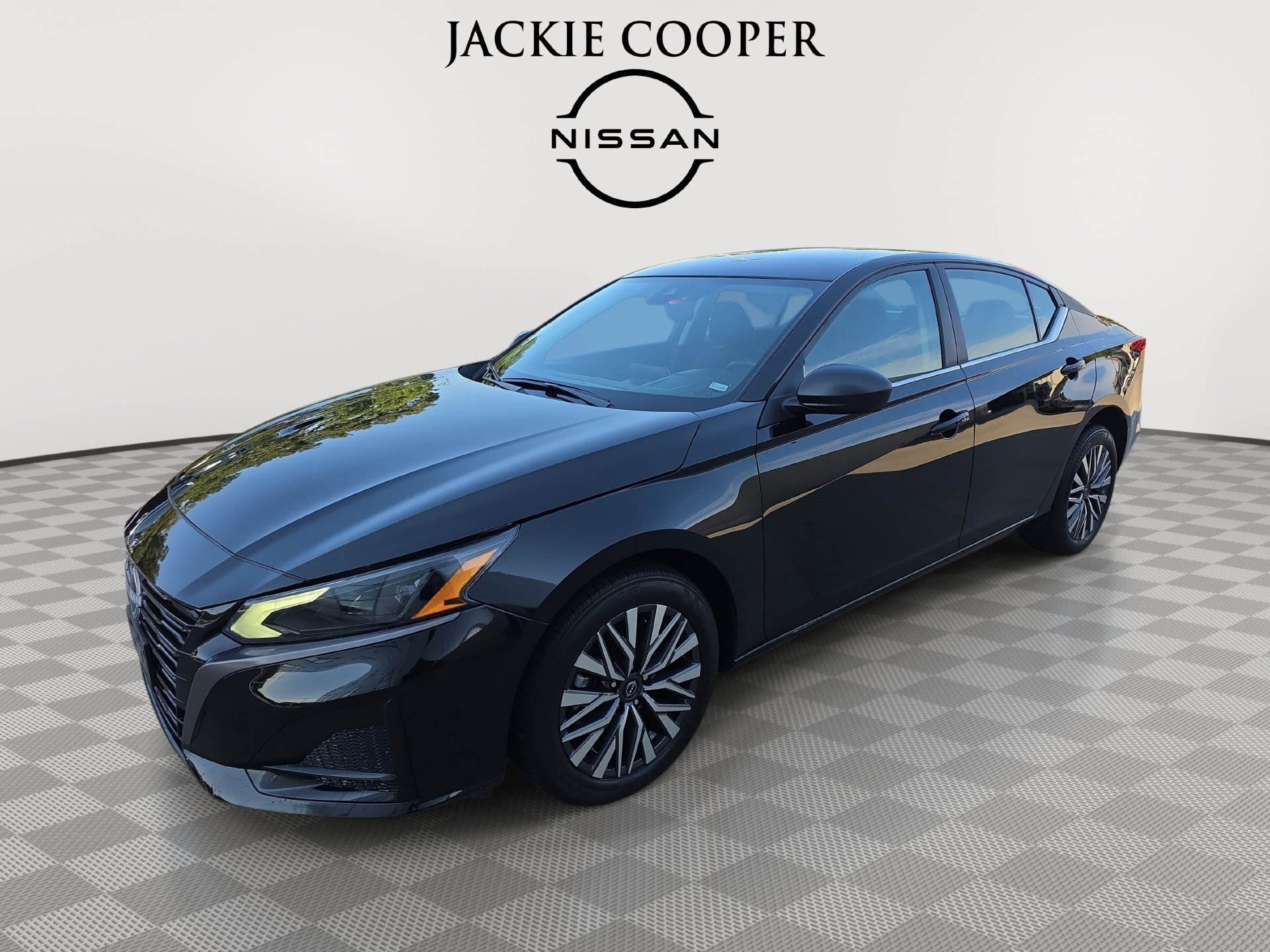 Super Black Clearcoat 2026 Nissan Altima Sedan All-Wheel Drive Continuously Variable Transmission