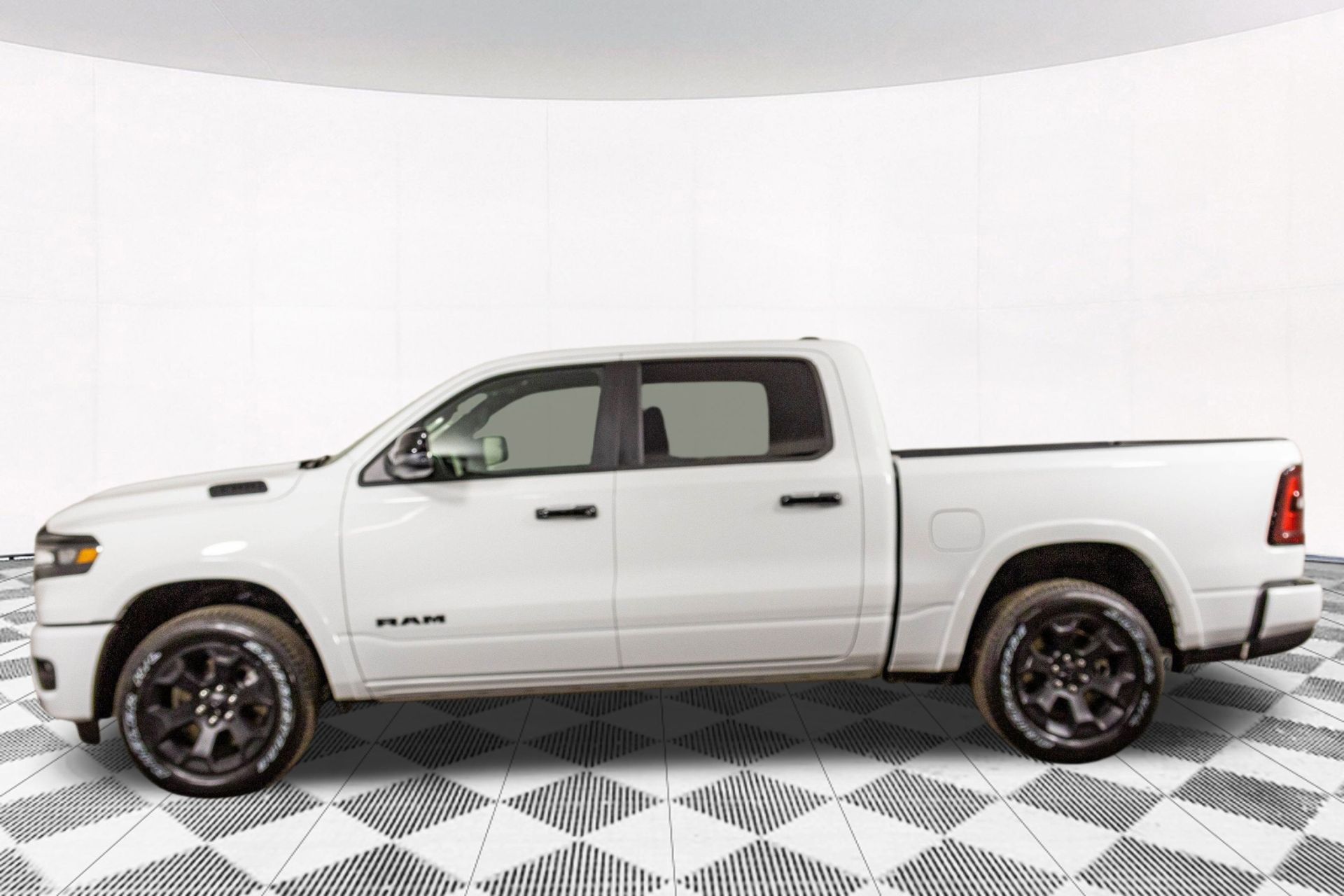 2026 RAM 1500 - Image 15