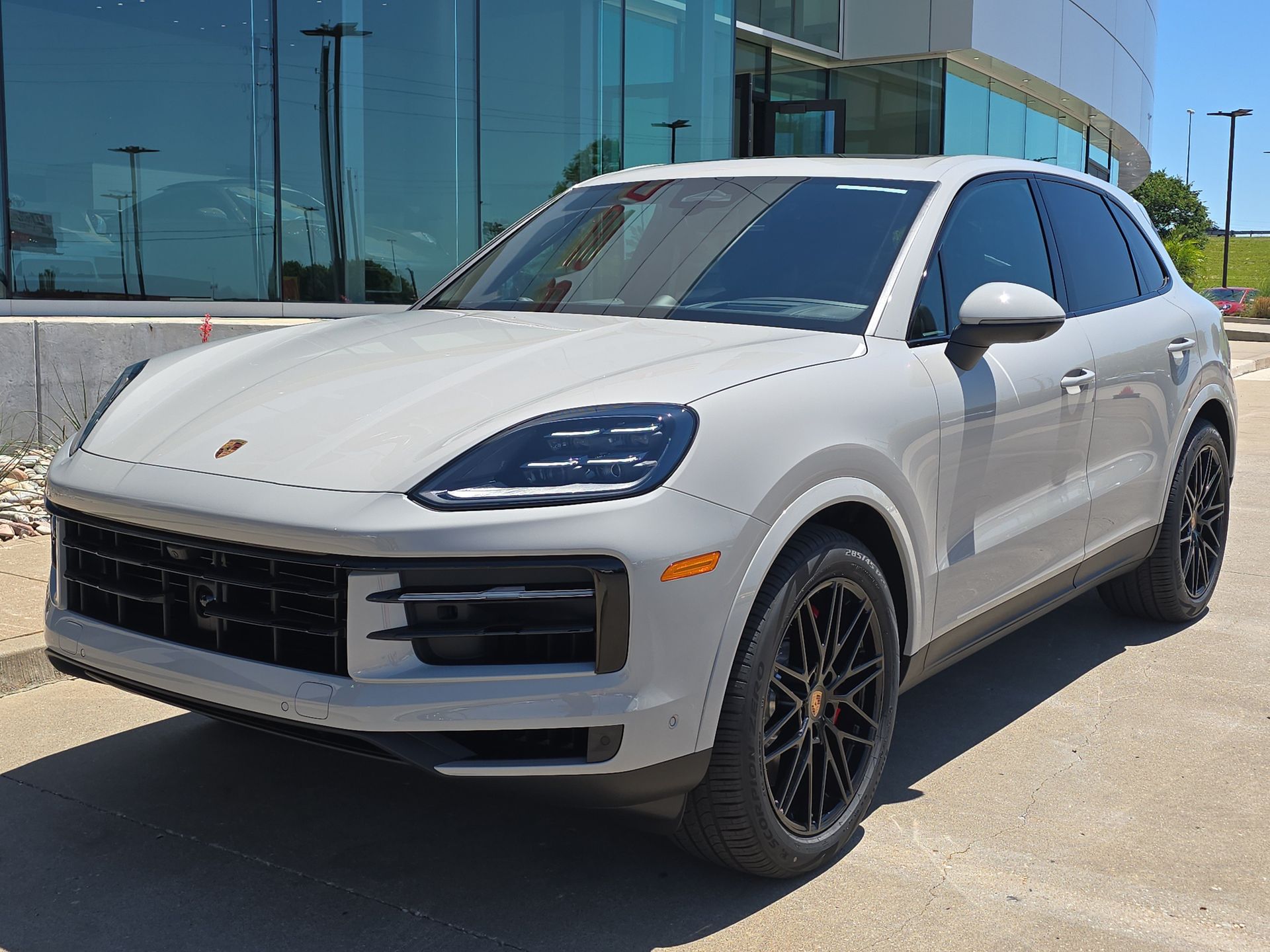 Chalk 2026 Porsche Cayenne SUV / Crossover All-Wheel Drive 8-Speed Automatic