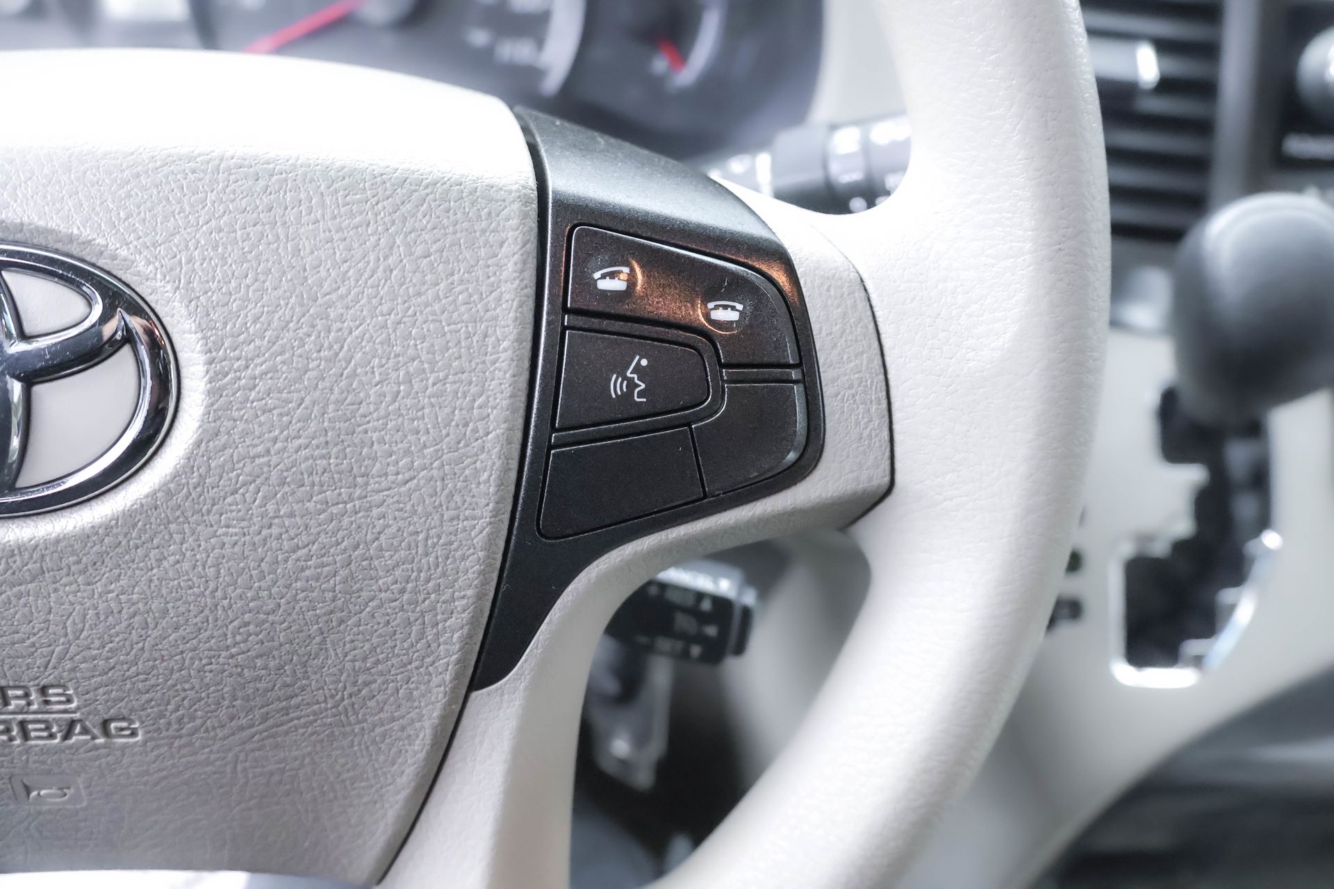 2012 TOYOTA SIENNA - Image 15