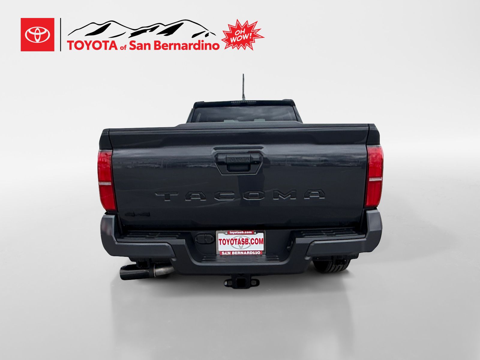 View vehicle photo 4