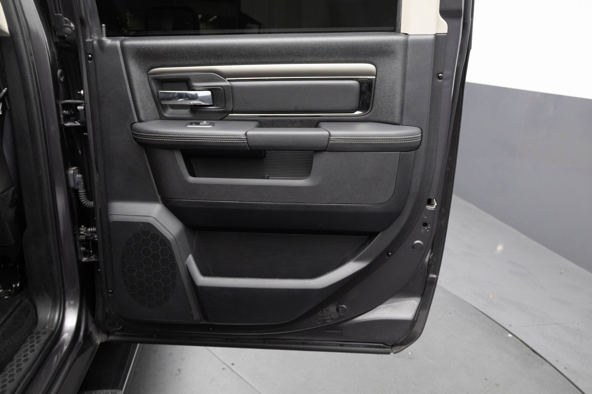 2017 RAM 1500 - Image 36