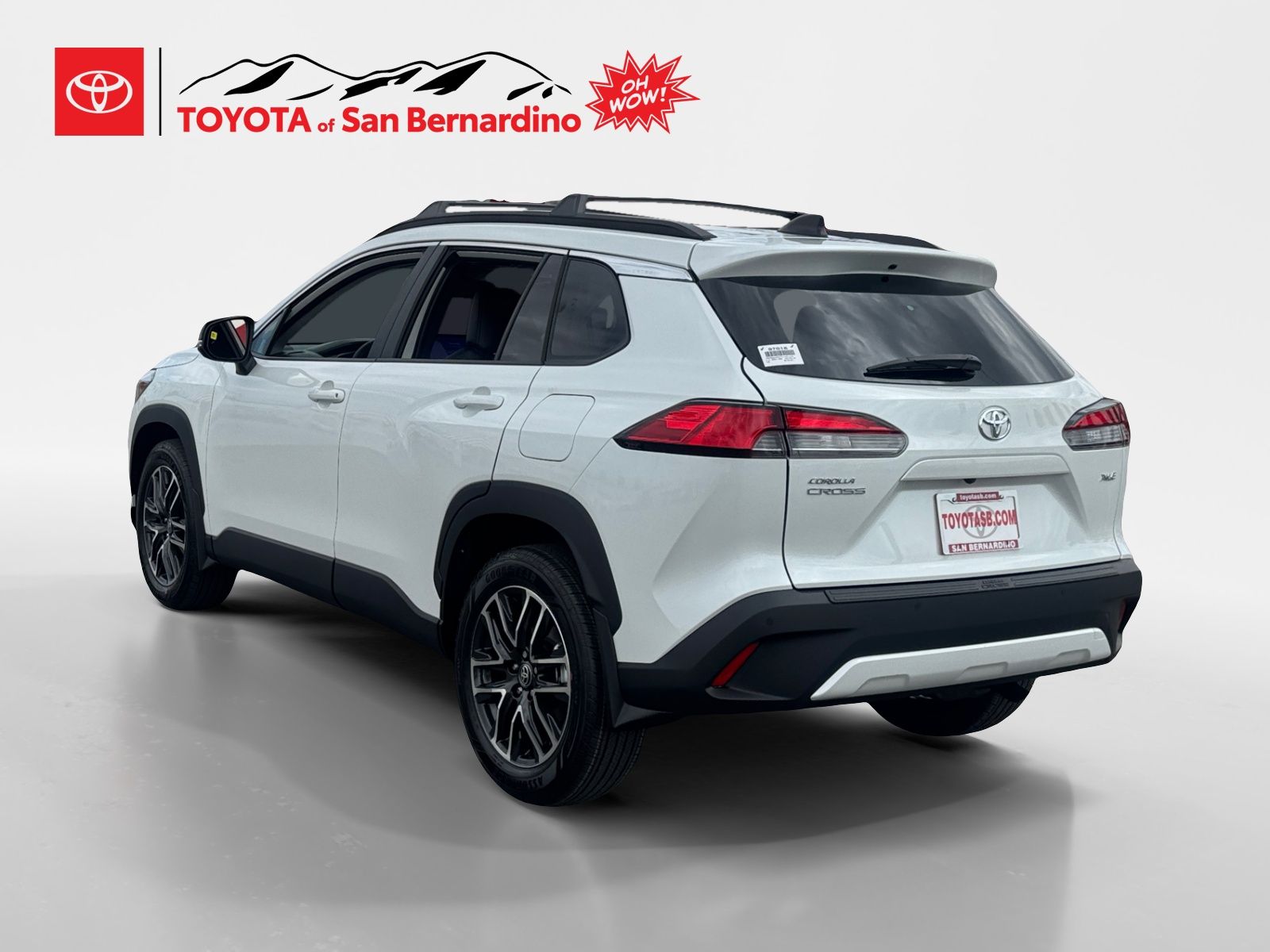 View vehicle photo 3