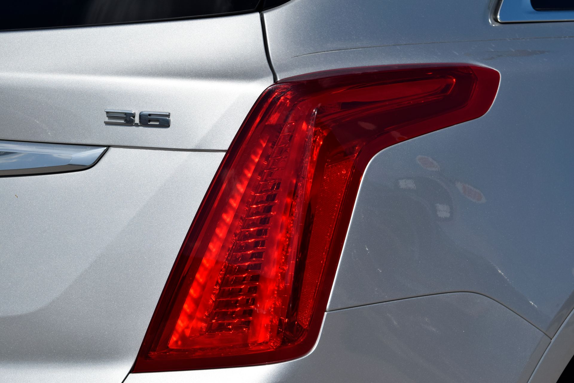 2018 Cadillac XT5 Luxury Silver at DeMontrond Ford