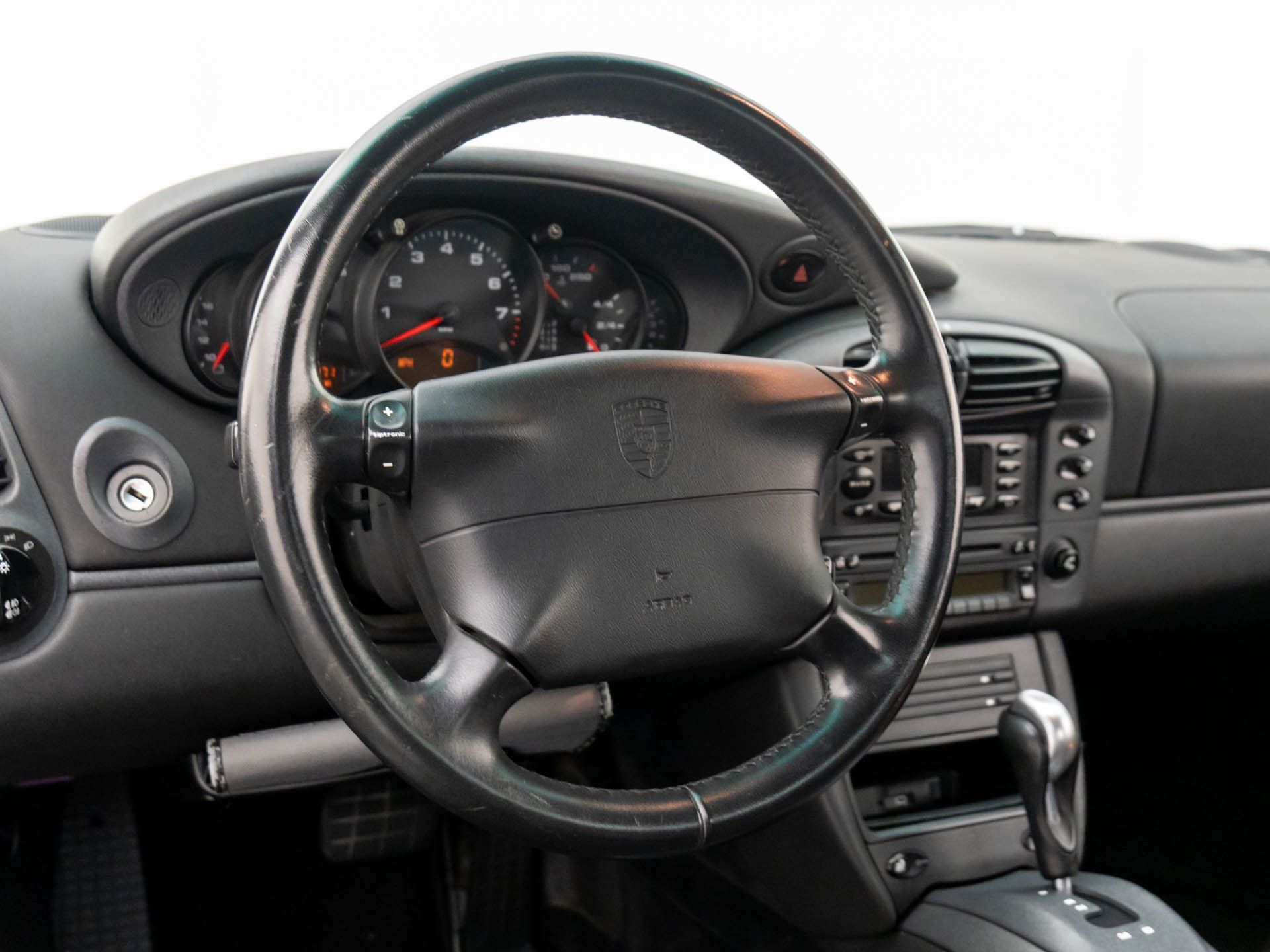 1999 Porsche 911 Carrera 4 photo