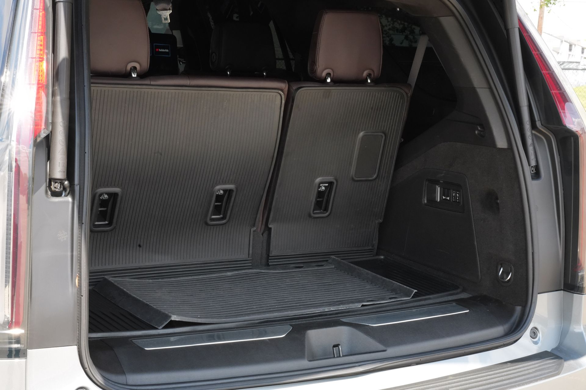2024 Cadillac Escalade V-Series Silver at Central Houston Nissan