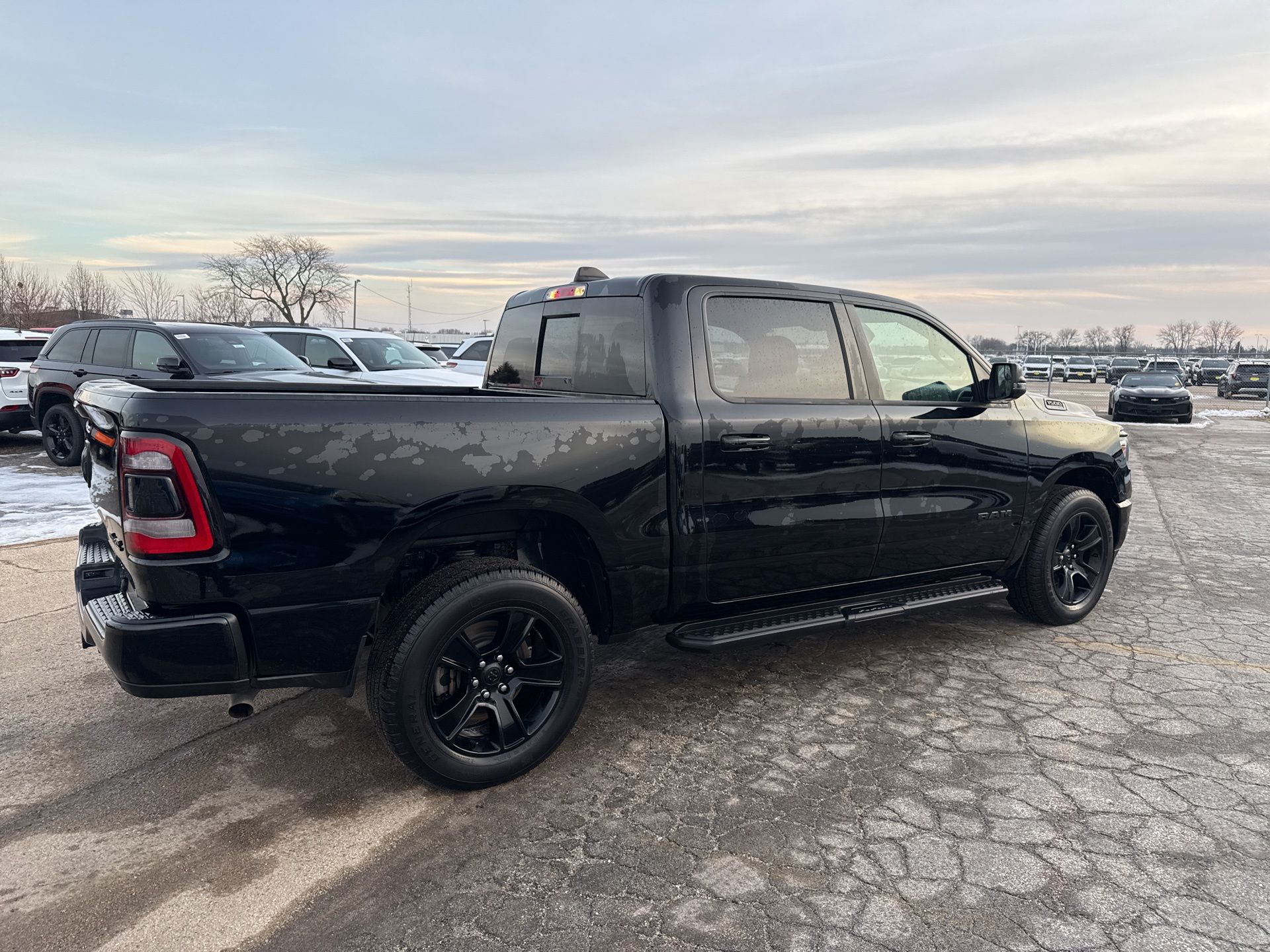 2022 RAM 1500 - Image 6