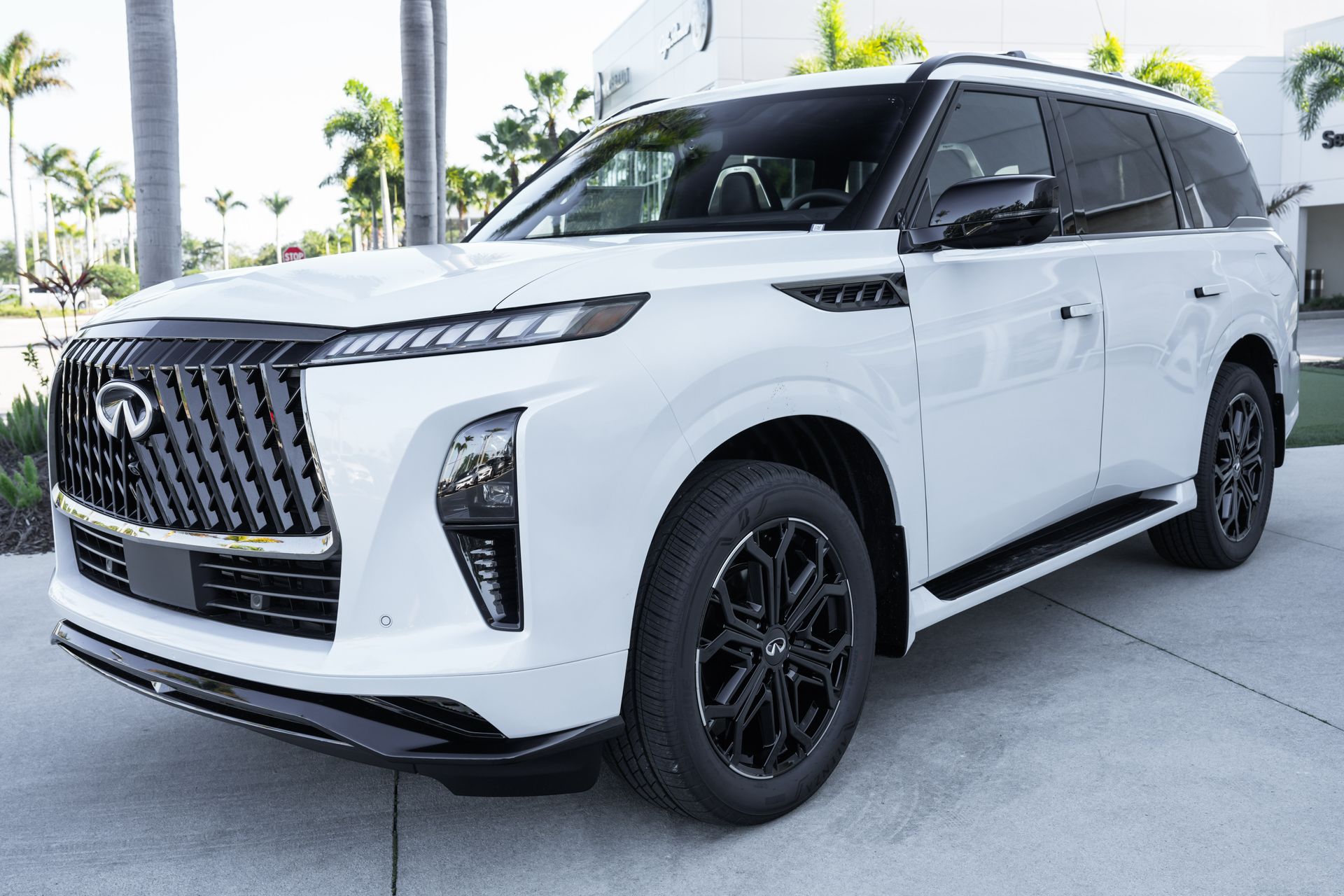new 2026 INFINITI QX80 car, priced at $90,892