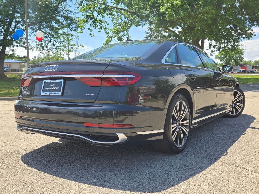 2022 Audi A8 L 55 Quattro photo 15