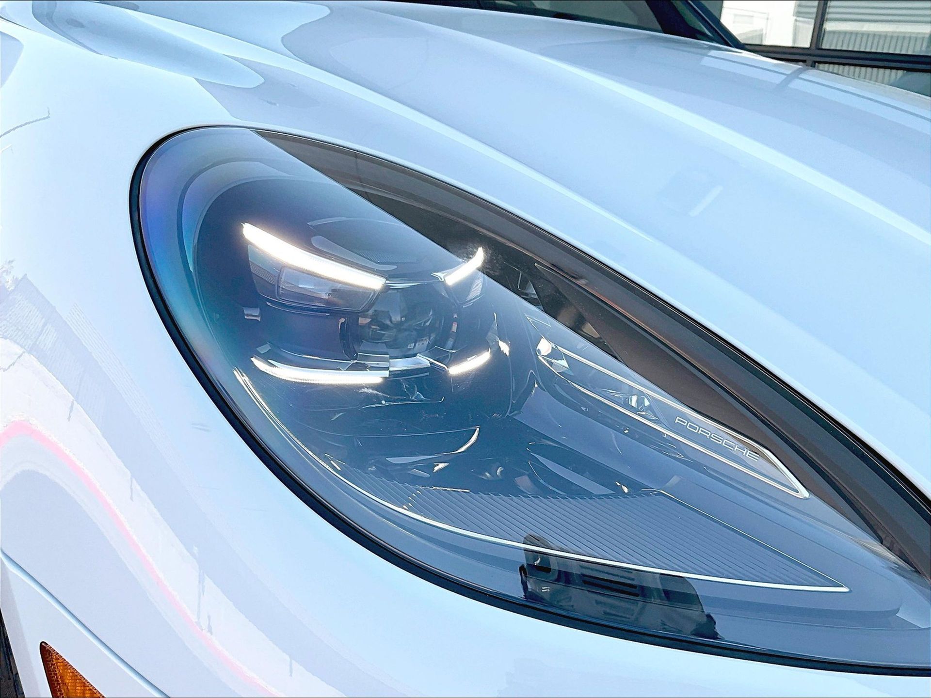 2025 Macan picture #11