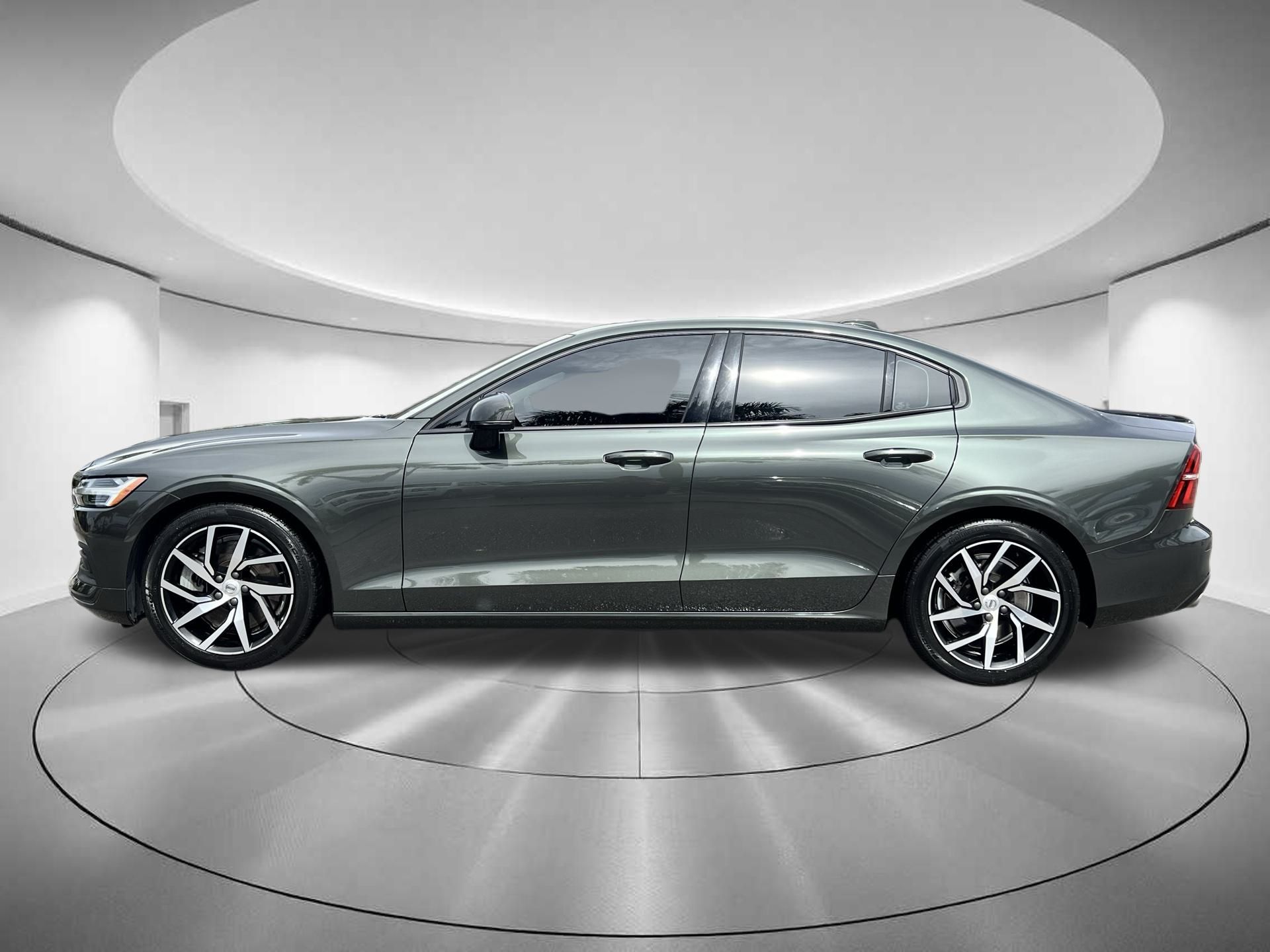 2020 Volvo S60 T6 Momentum 27