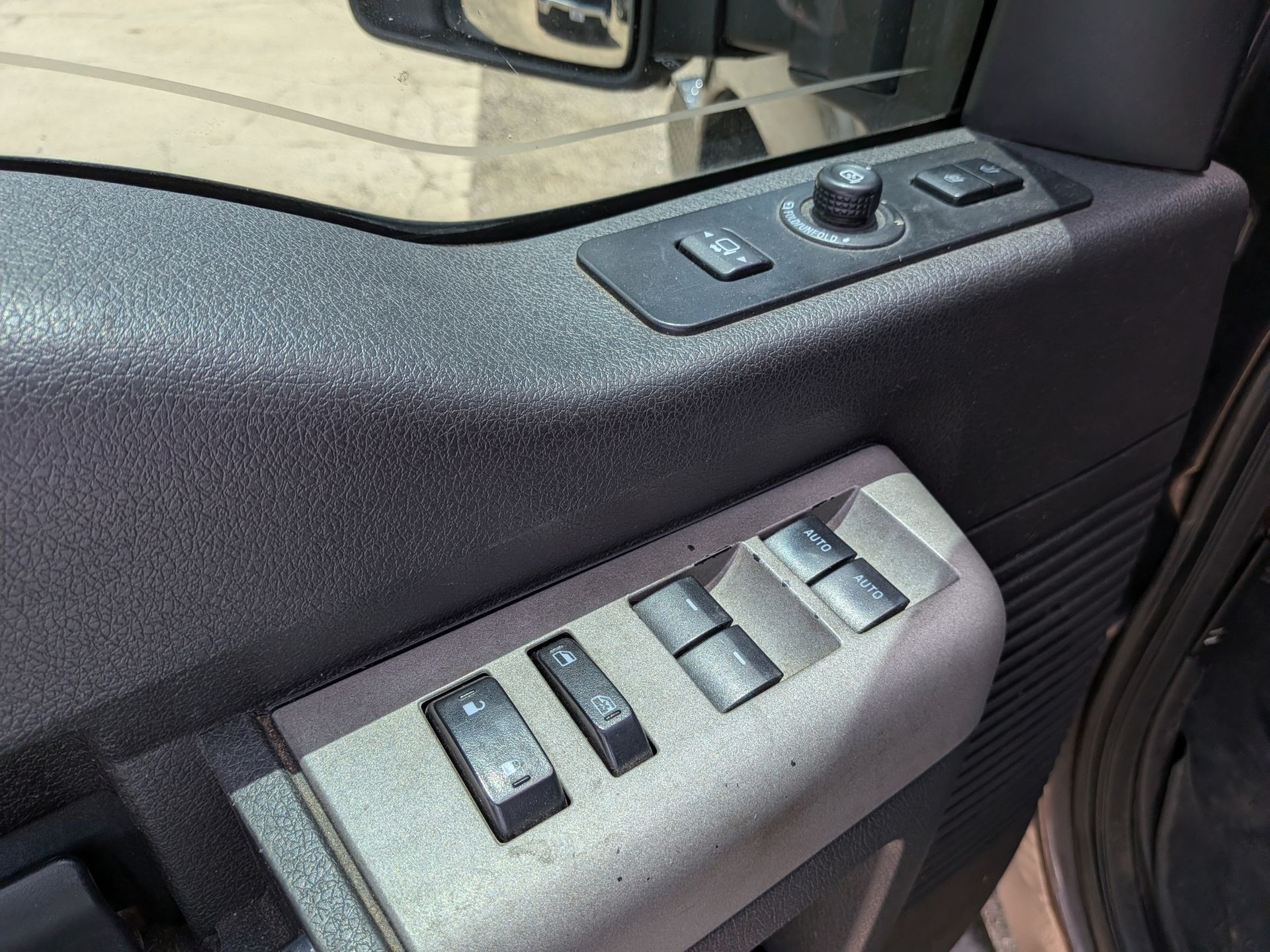 2016 Ford F-350SD Lariat Brown at Autostrade