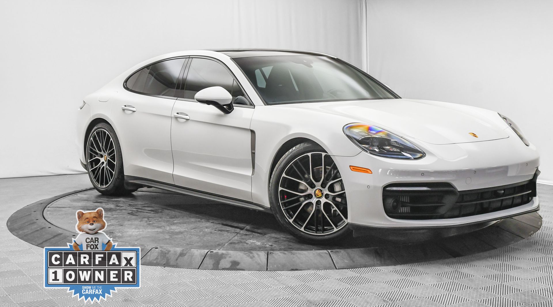 2022 Porsche Panamera Platinum Edition RWD