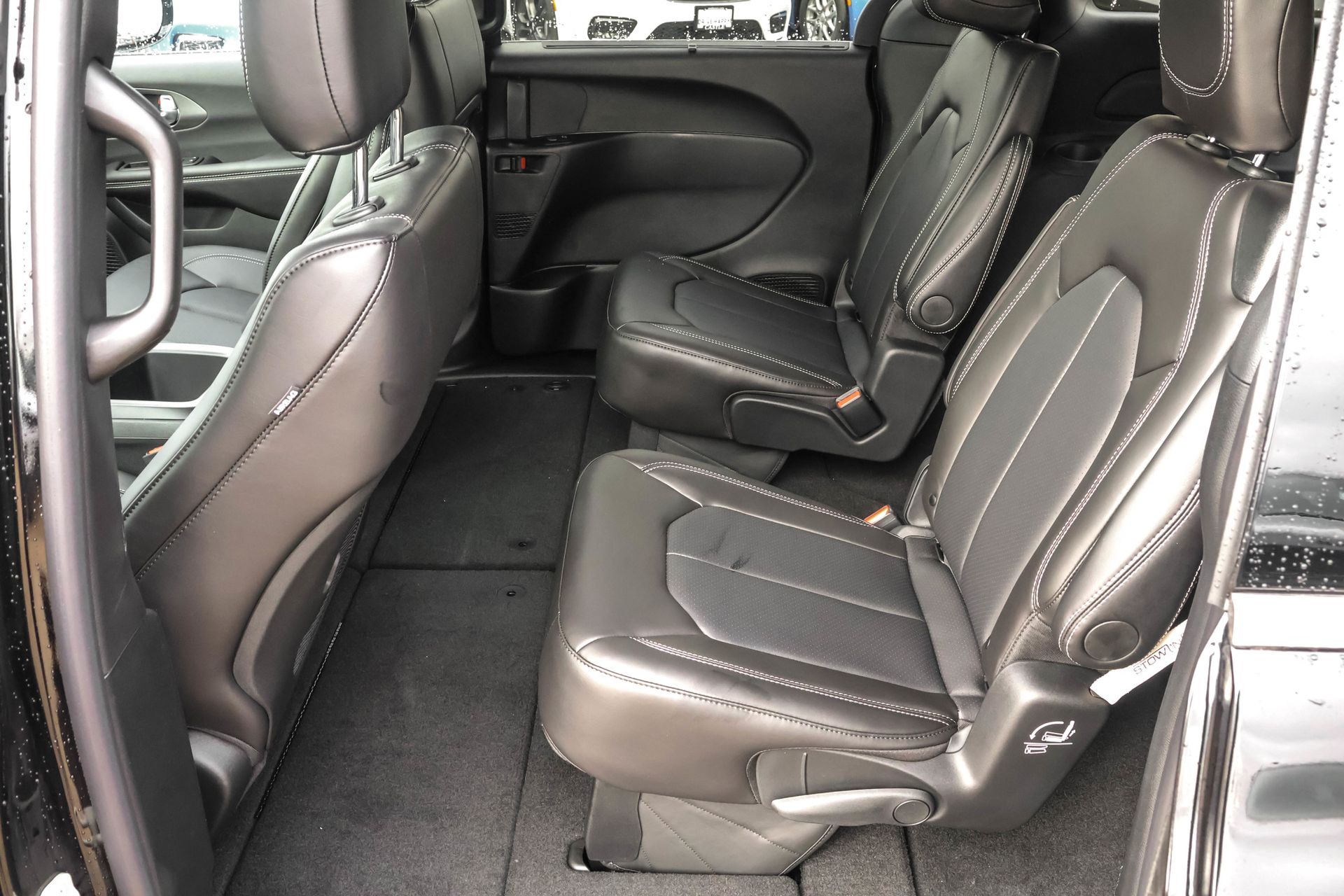 2026 CHRYSLER PACIFICA - Image 7