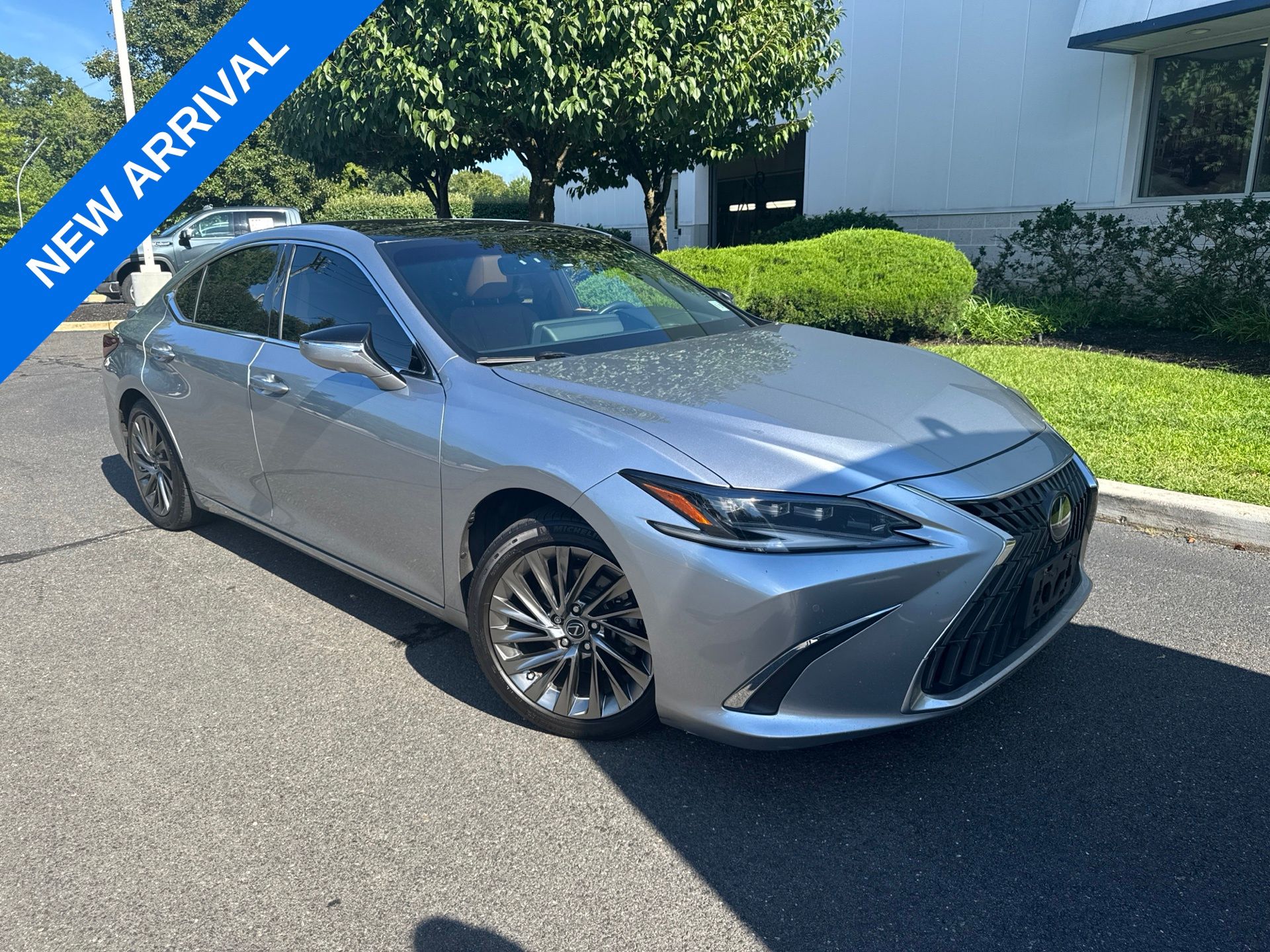 2024 Lexus ES 350 Ultra Luxury