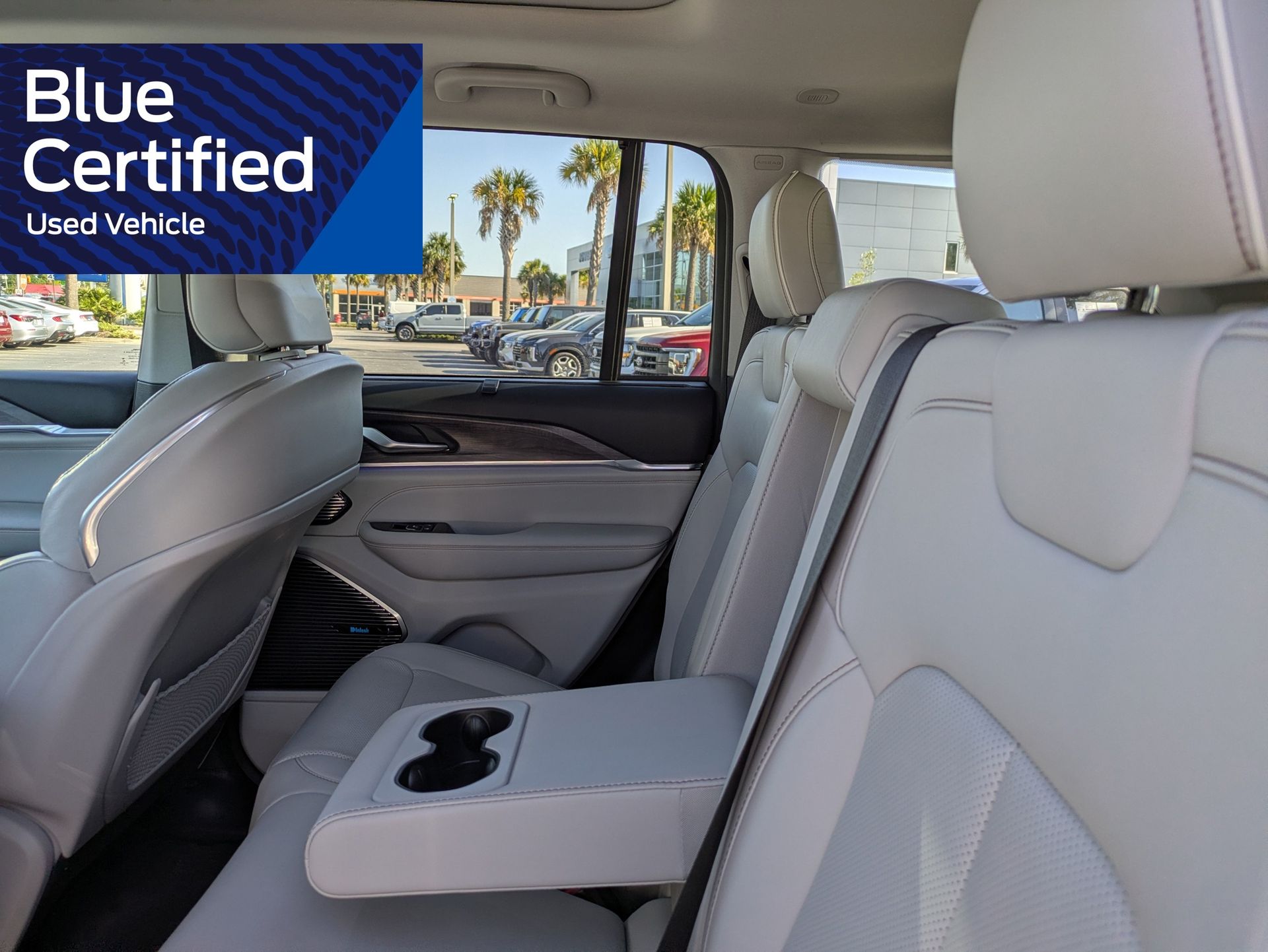 2022 Jeep Grand Cherokee Overland Black at Jones Ford