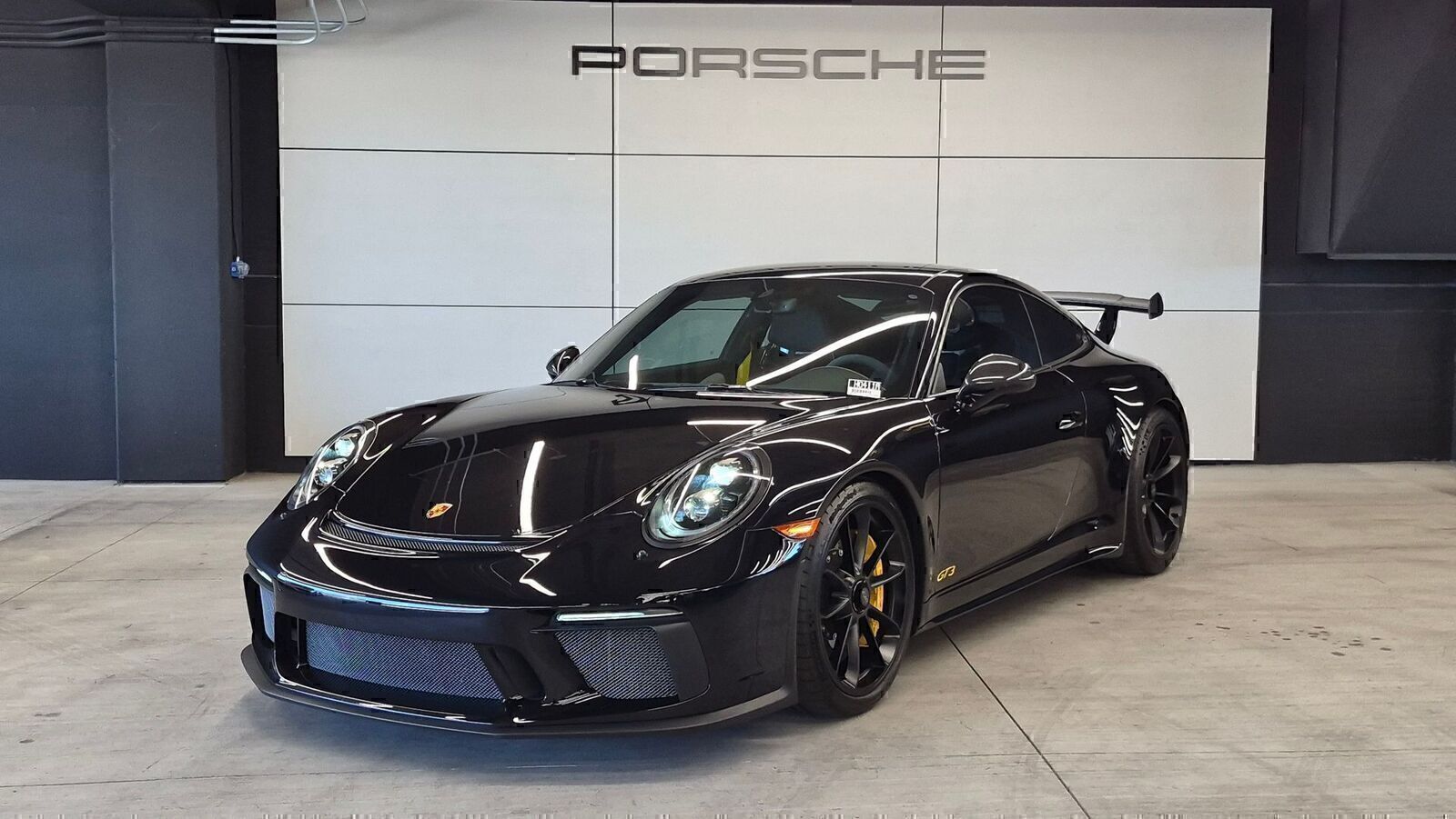 Jet Black Metallic 2019 Porsche 911 GT3 Coupe RWD Coupe Rear-Wheel Drive 7-Speed Automatic