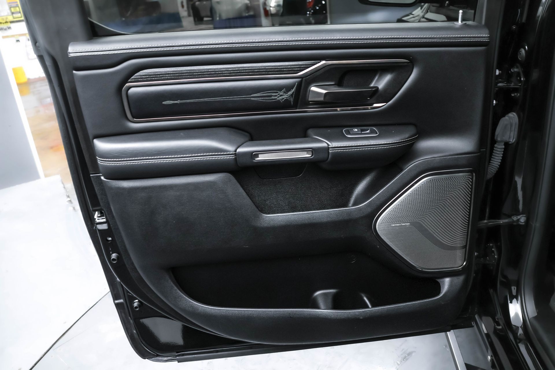 2021 RAM 1500 - Image 35