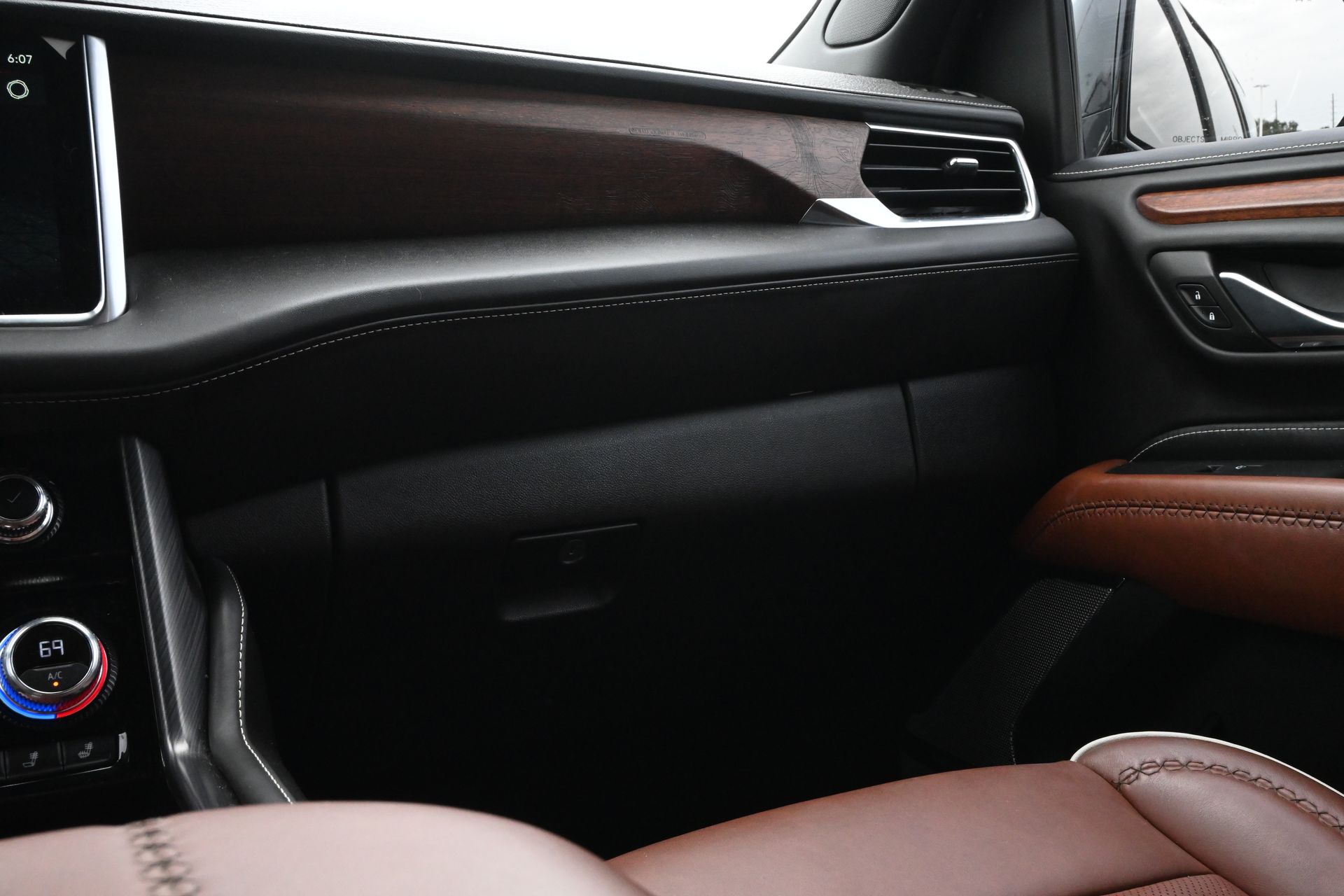 2024 GMC Yukon XL Denali Ultimate Black at Big Star Buick GMC