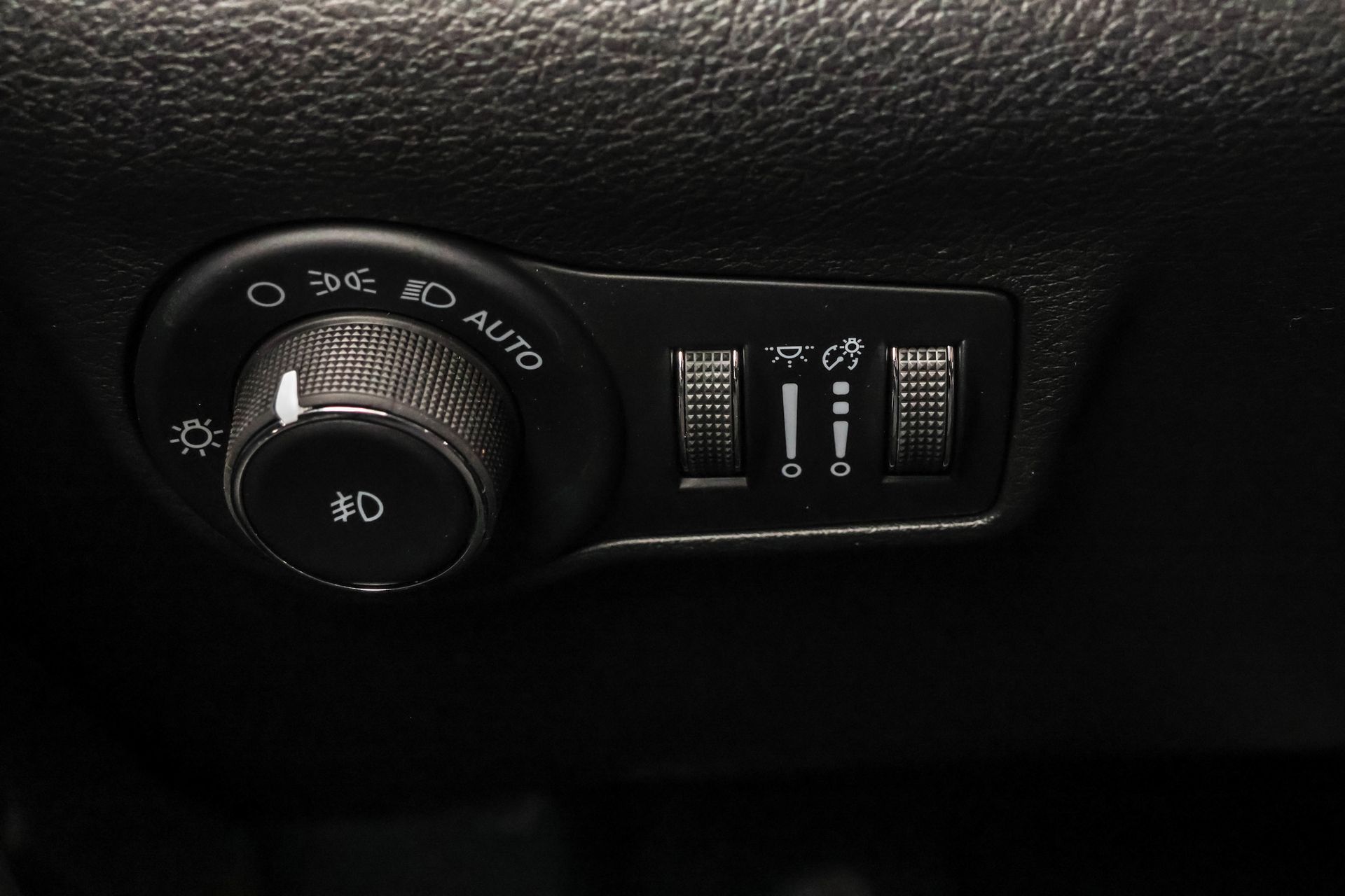 2026 JEEP COMPASS - Image 26