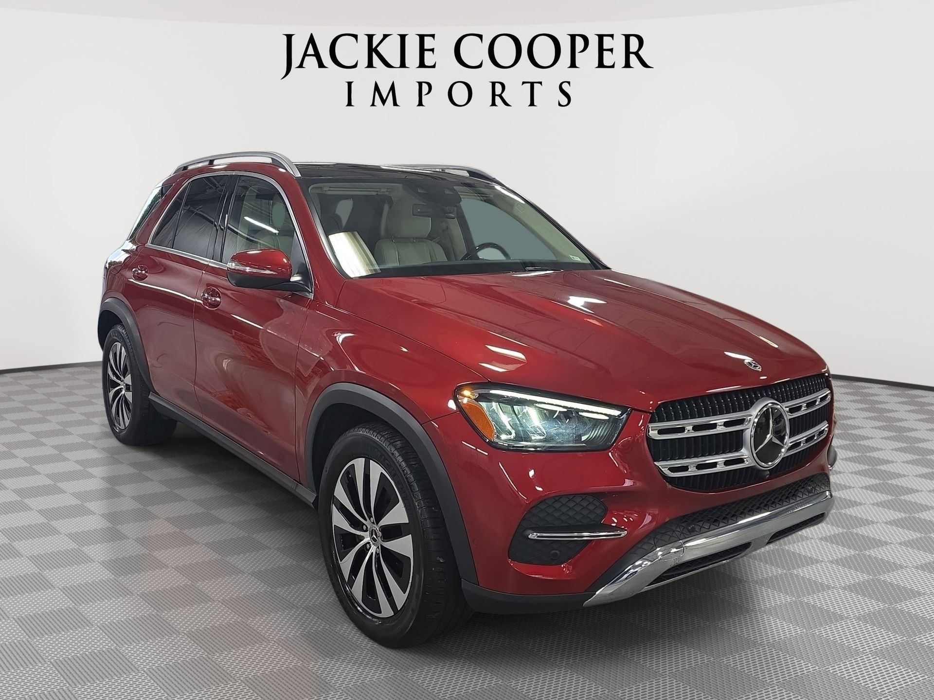 View vehicle photo 3