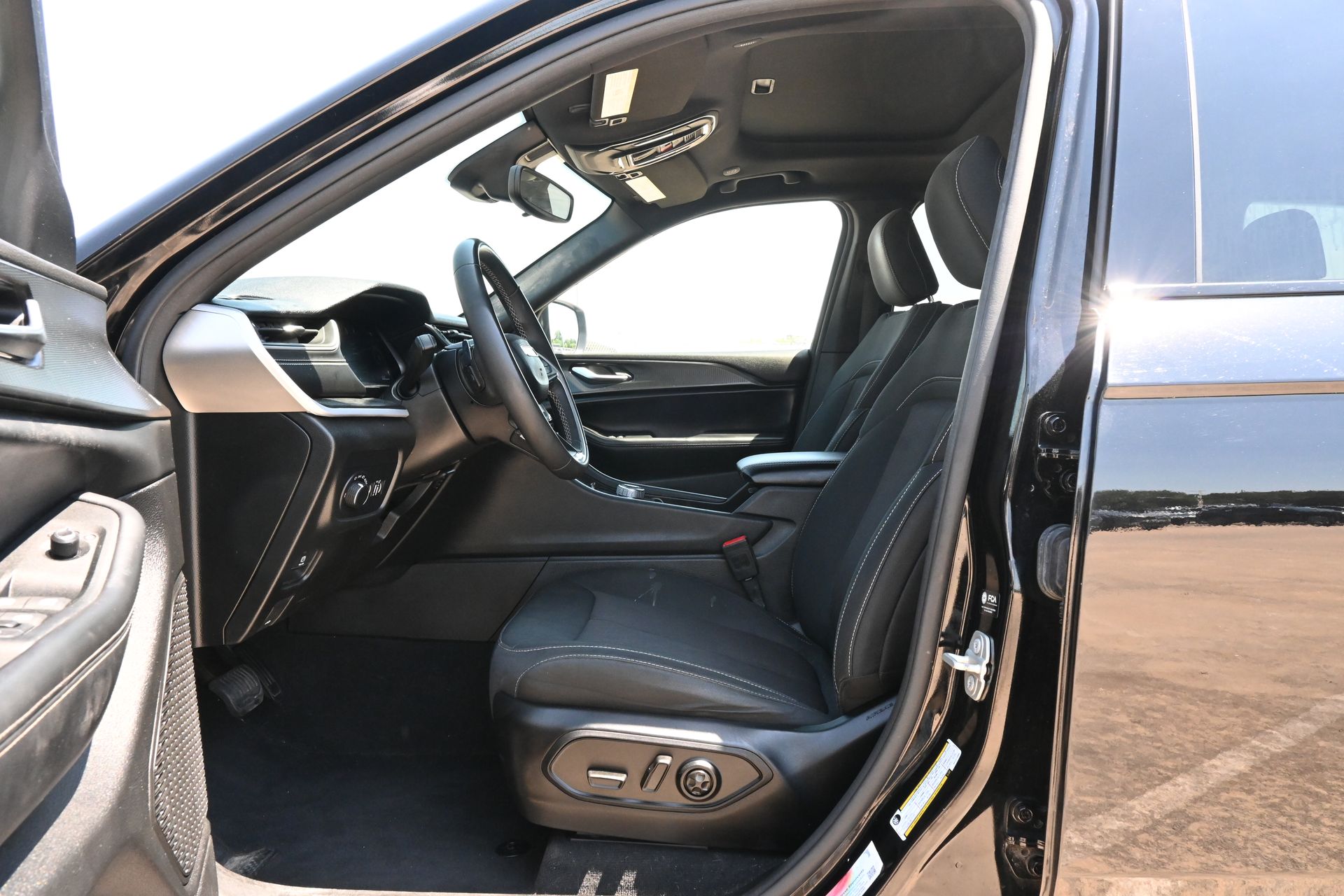 2024 Jeep Grand Cherokee Laredo Black at Big Star Chrysler Jeep Dodge Ram 