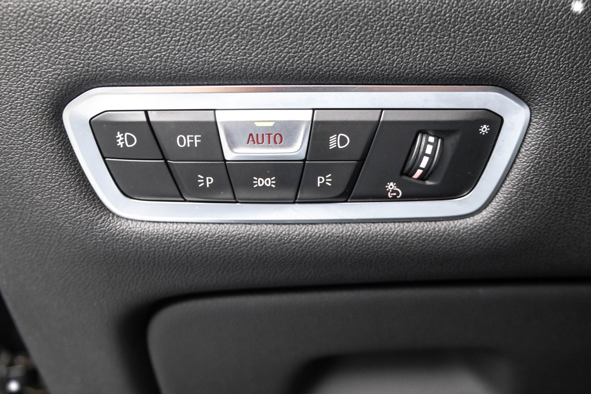 2020 BMW X6 - Image 18