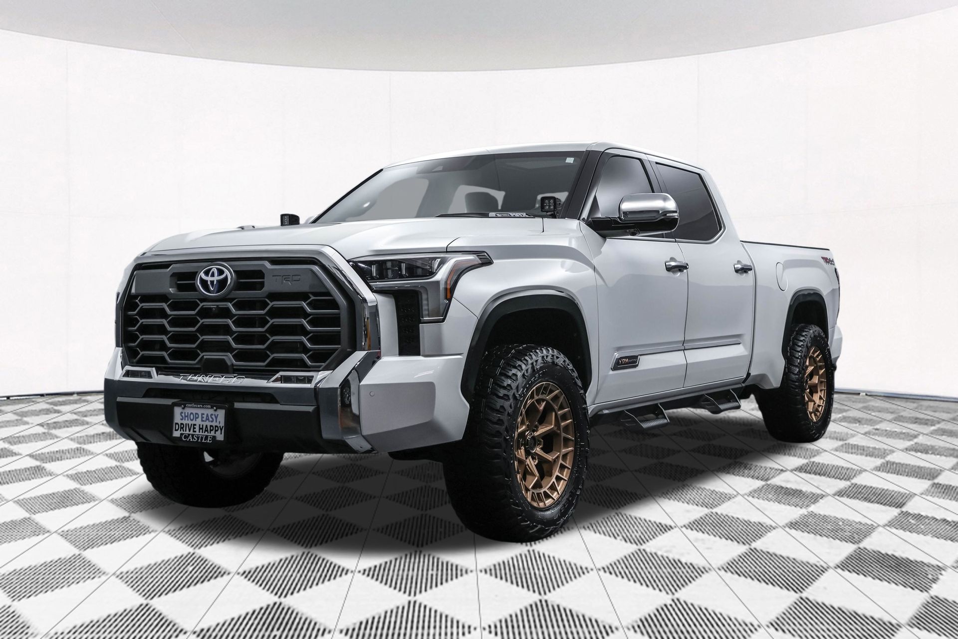 2023 TOYOTA TUNDRA - Image 40