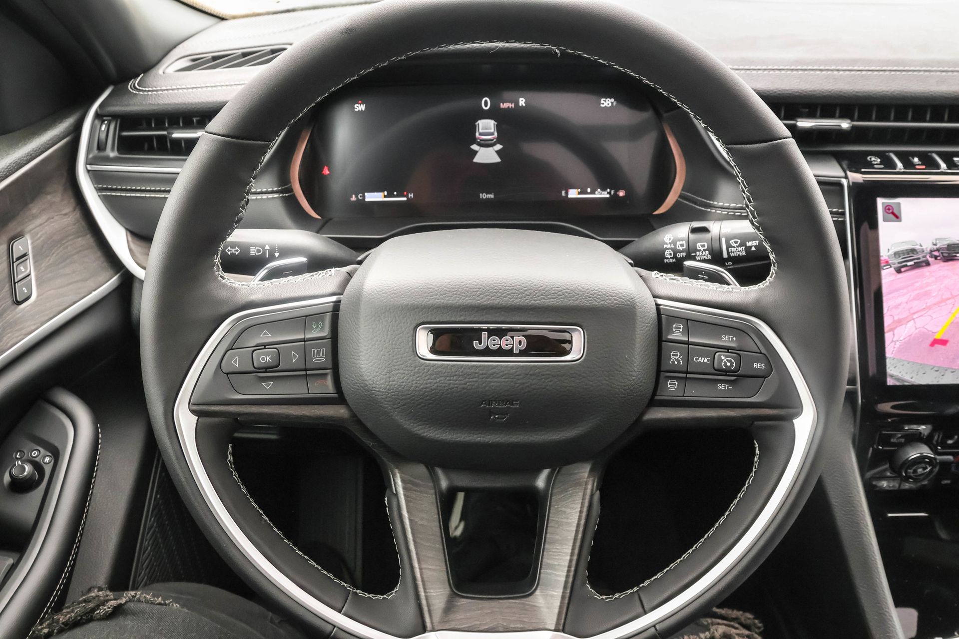 2025 JEEP GRAND CHEROKEE L - Image 27