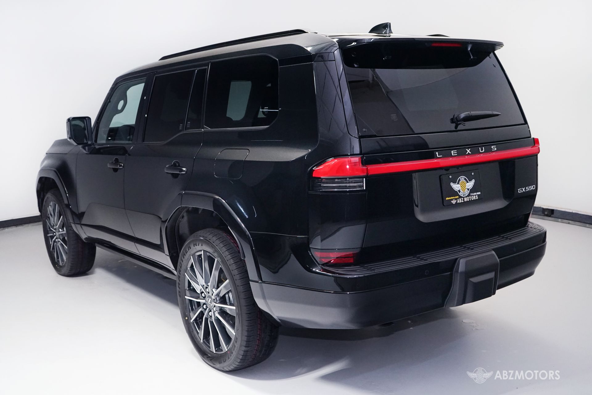 View vehicle photo 7